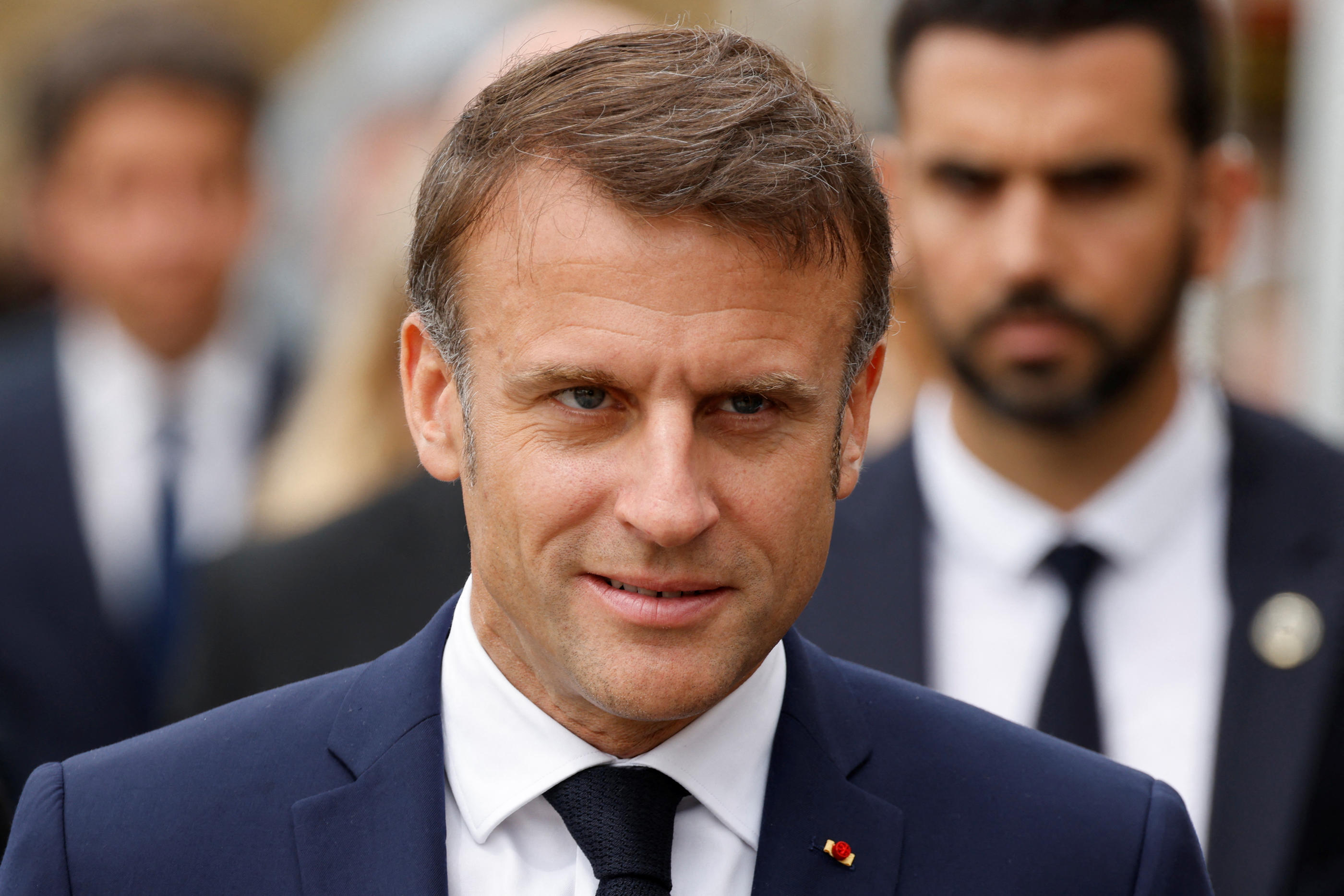Il a été profondément blessé » : une semaine après la dissolution, un  président Macron sans remords - Le Parisien