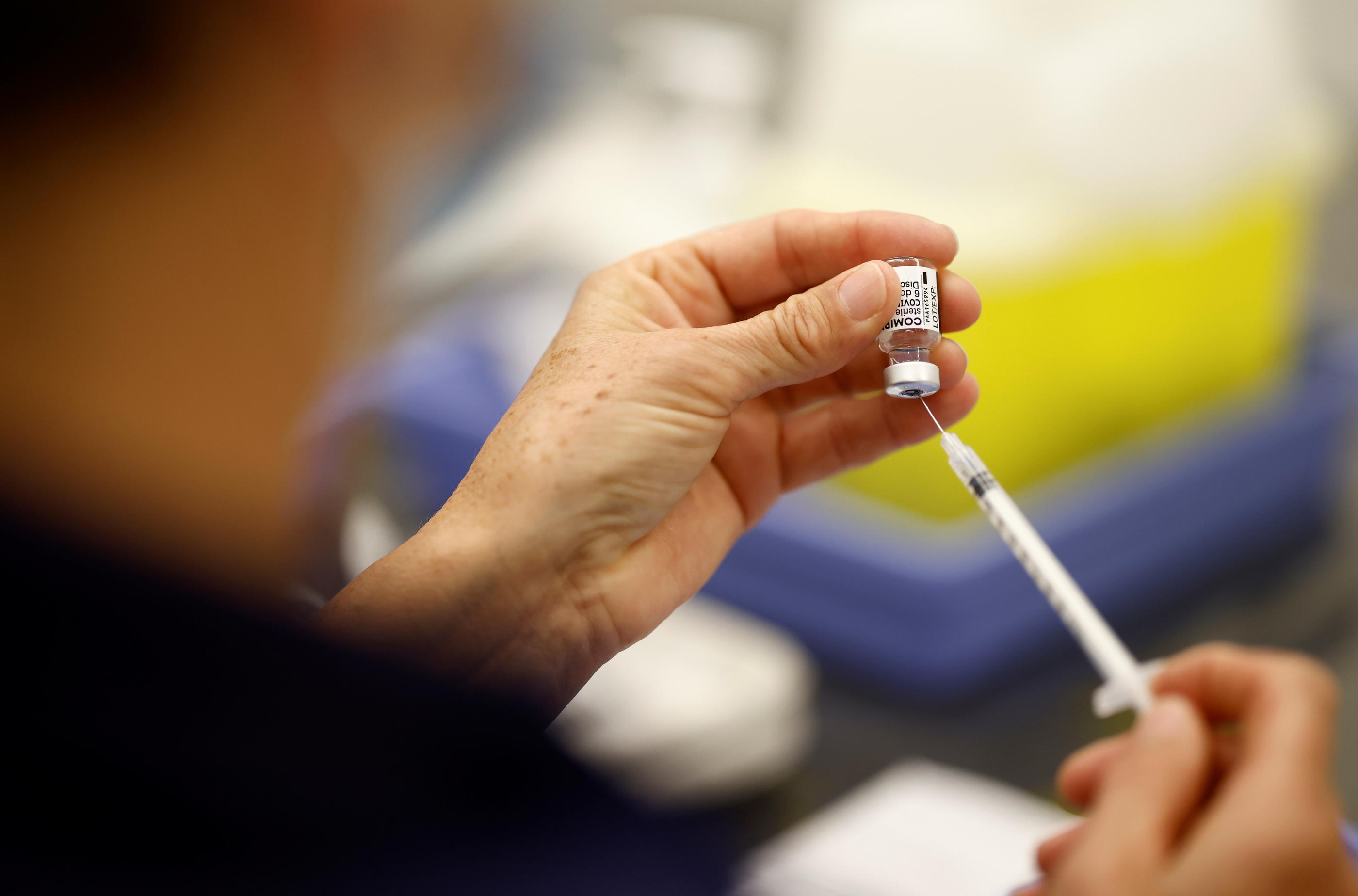 441 066 Français ont reçu leur première injection de vaccin contre le Covid-19 ces dernières 24 heures. REUTERS/Stephane Mahe