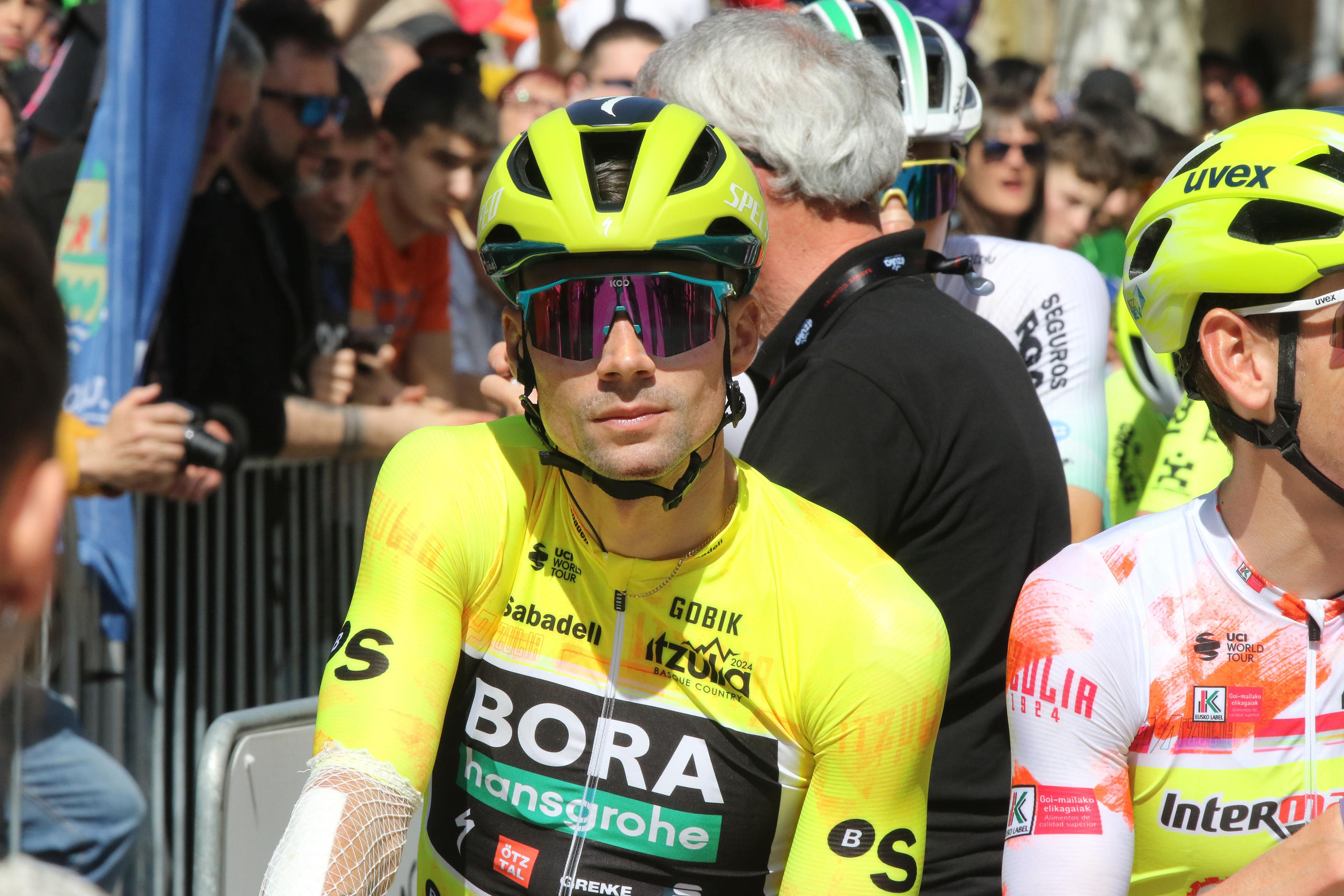 Jonas Vingegaard, ici avant la 4e étape du Tour du Pays Basque, le 4 avril 2024, ne prendra le départ du Tour que s'il est à 100% de ses moyens. Icon Sport
