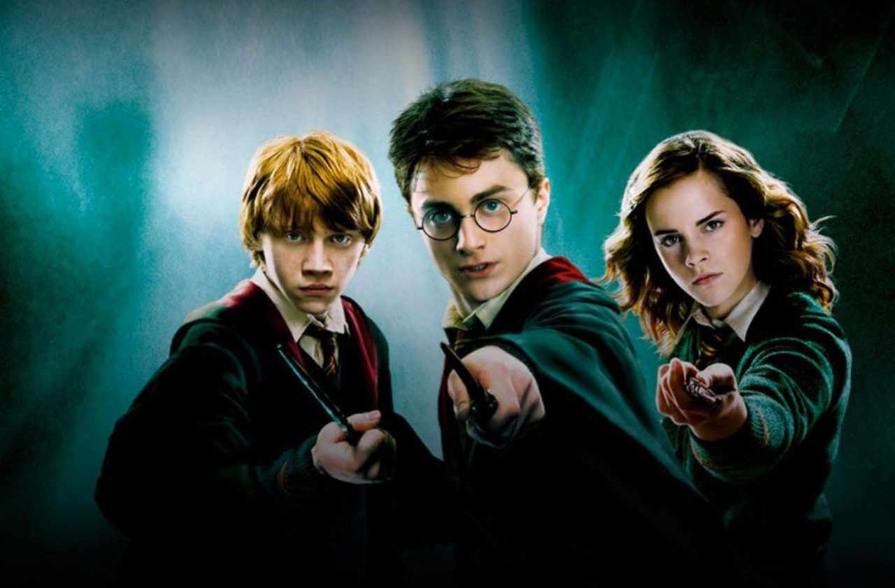 Dans l'offre de la plate-forme, on retrouvera notamment une série télévisée autour de « Harry Potter », qui devrait durer dix ans. Warner
