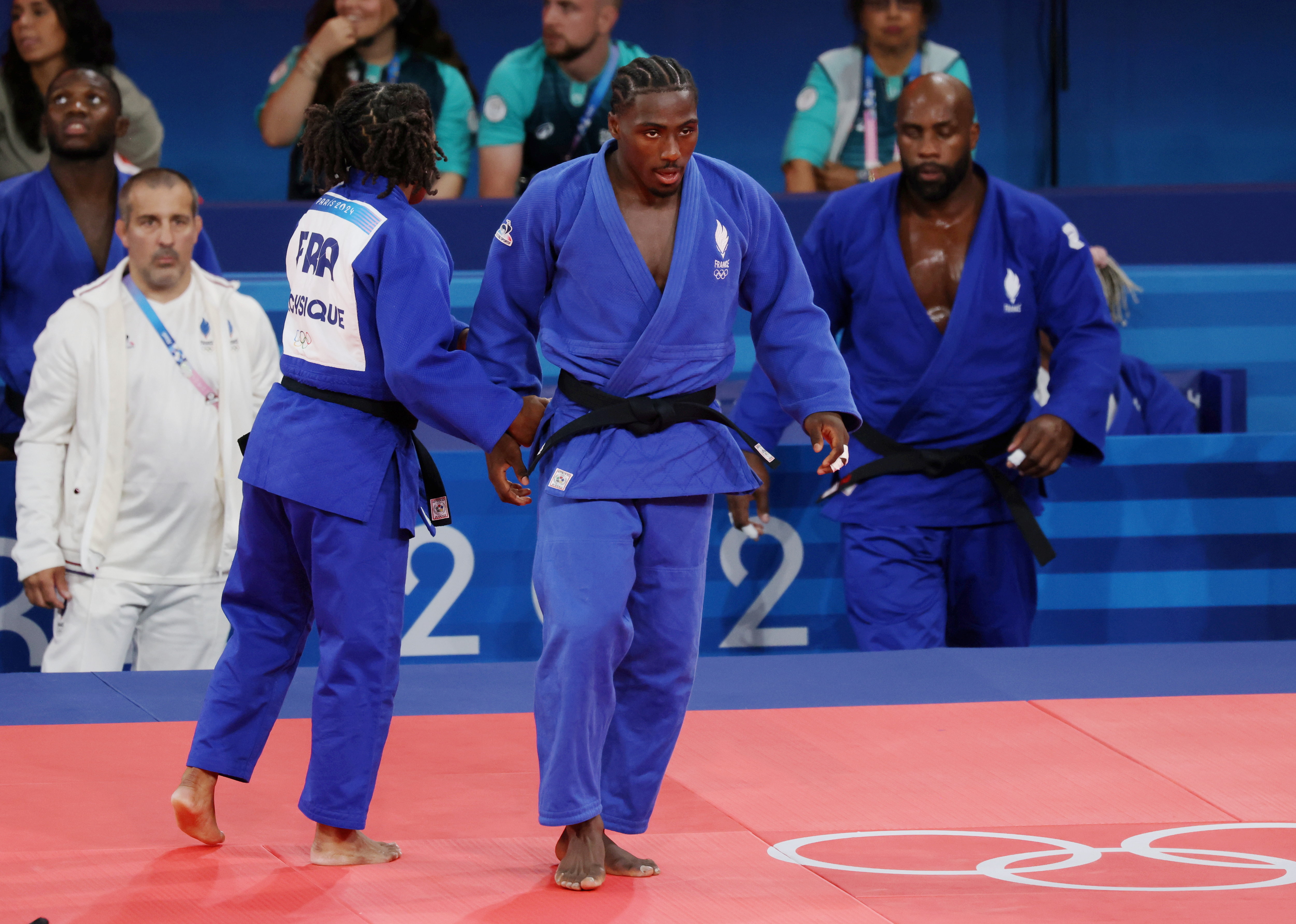 Ce samedi 3 août, Joan-Benjamin Gaba a sonné la révolte des Bleus, alors menés 3 victoires à 1, en venant à bout du Japonais Hifumi Abe, invaincu depuis cinq ans. LP/Jean-Baptiste Quentin