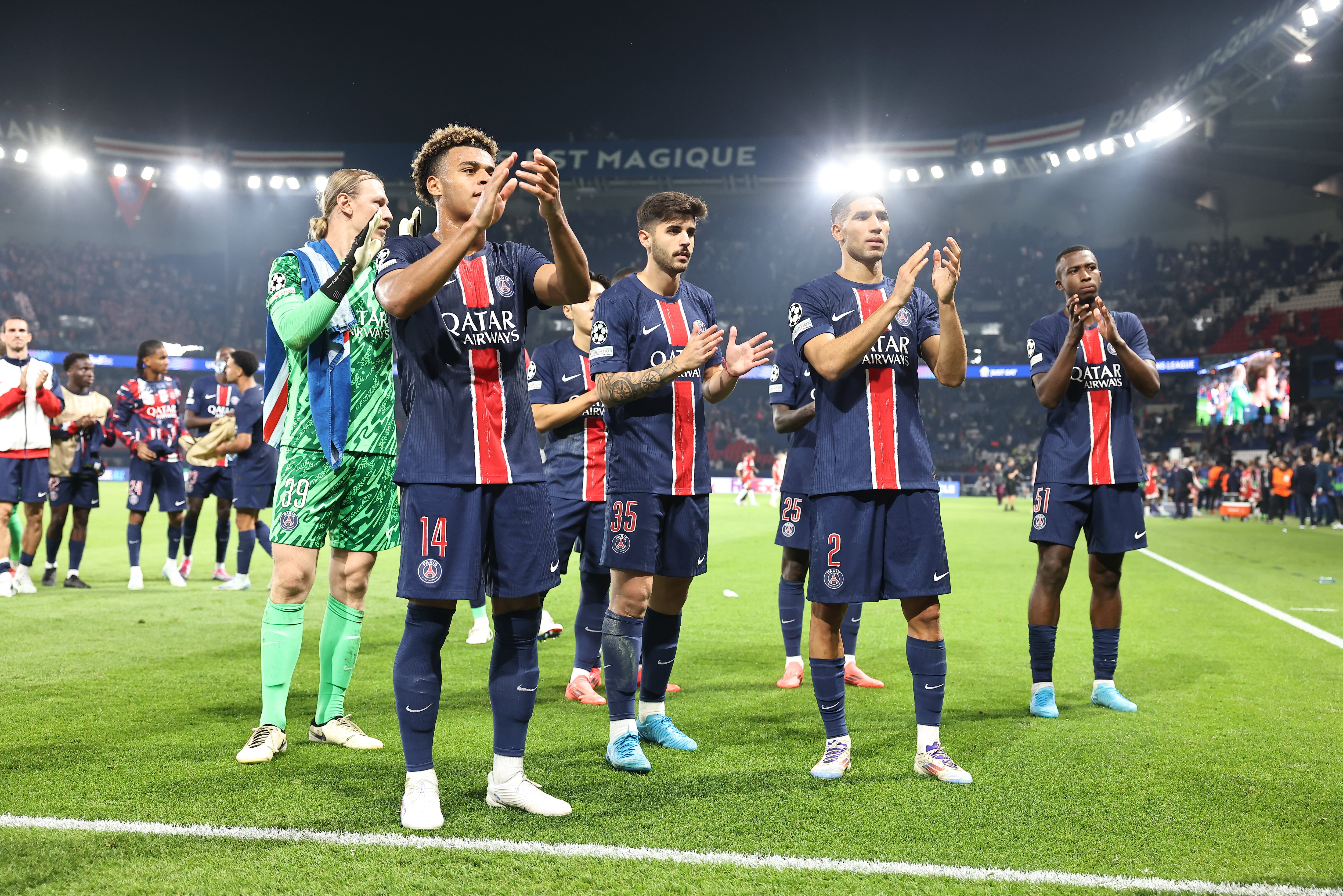 Le PSG fête sa première victoire.
LP / Fred Dugit 