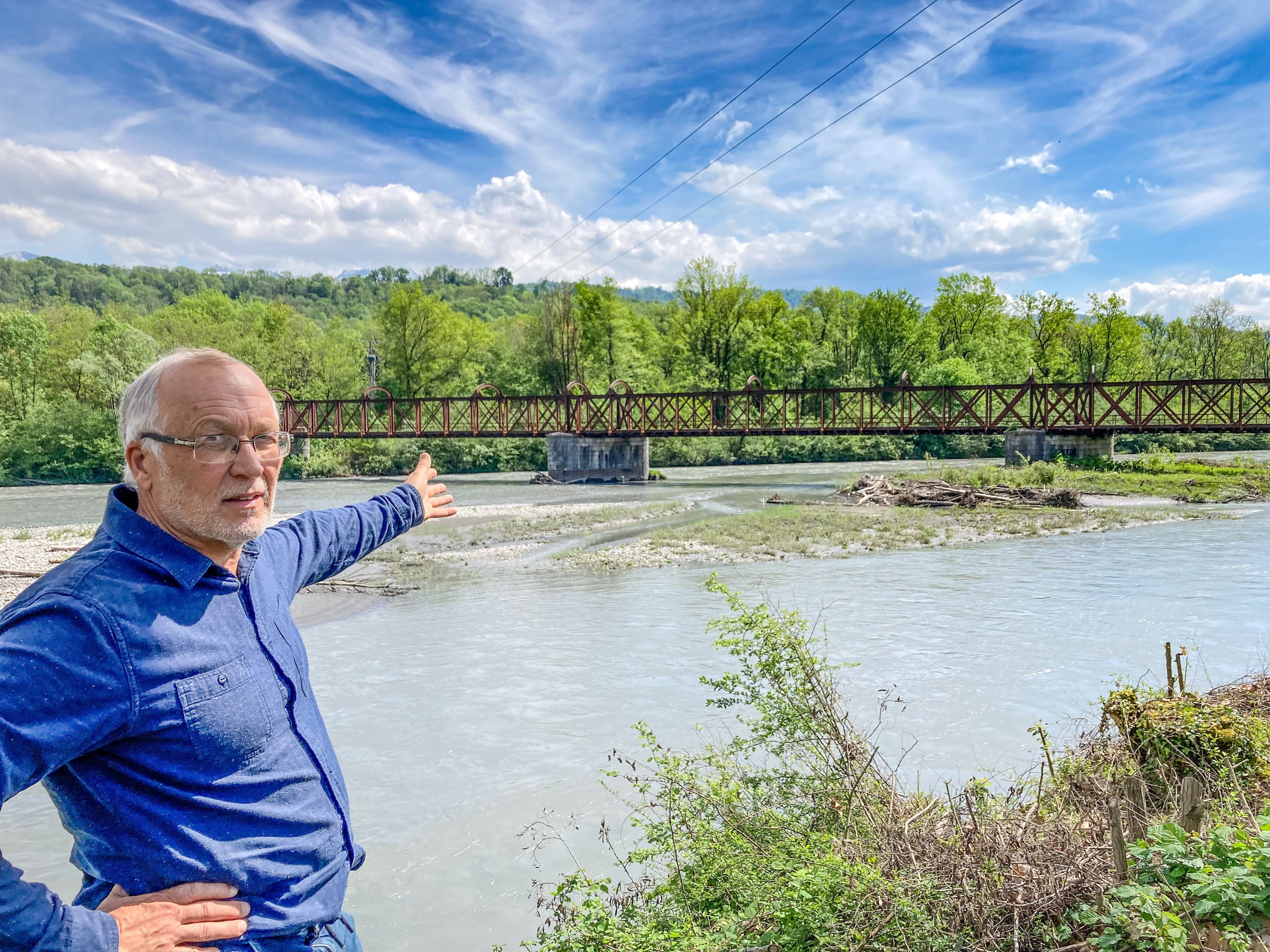 Roger Decker, de l'association Cruet nature et patrimoines, ne peut se résoudre à voir disparaitre ce patrimoine. LP/Thomas Pueyo