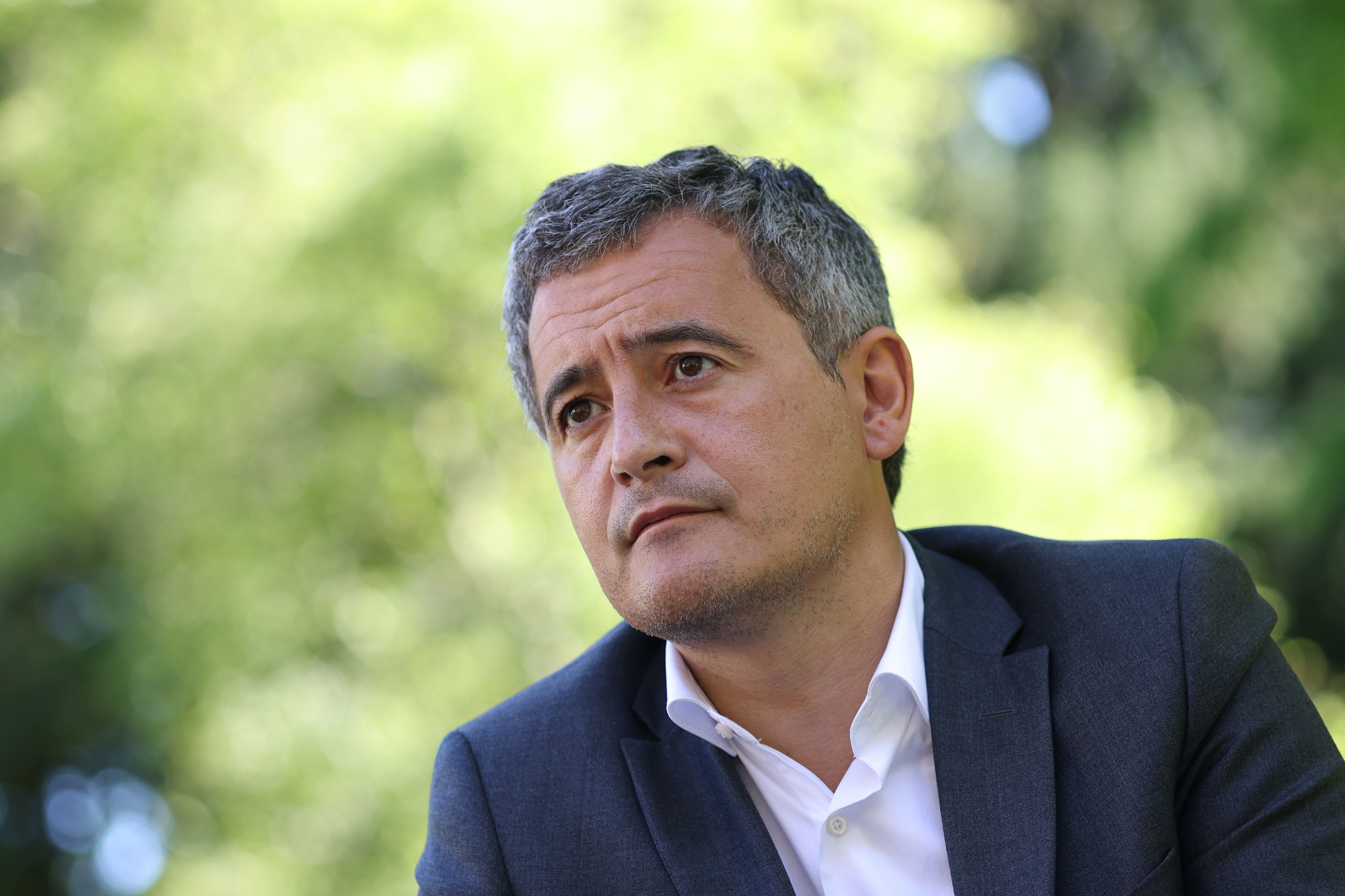 Gérald Darmanin nous a reçus dans le parc du ministère de l’Intérieur. LP/Olivier Lejeune