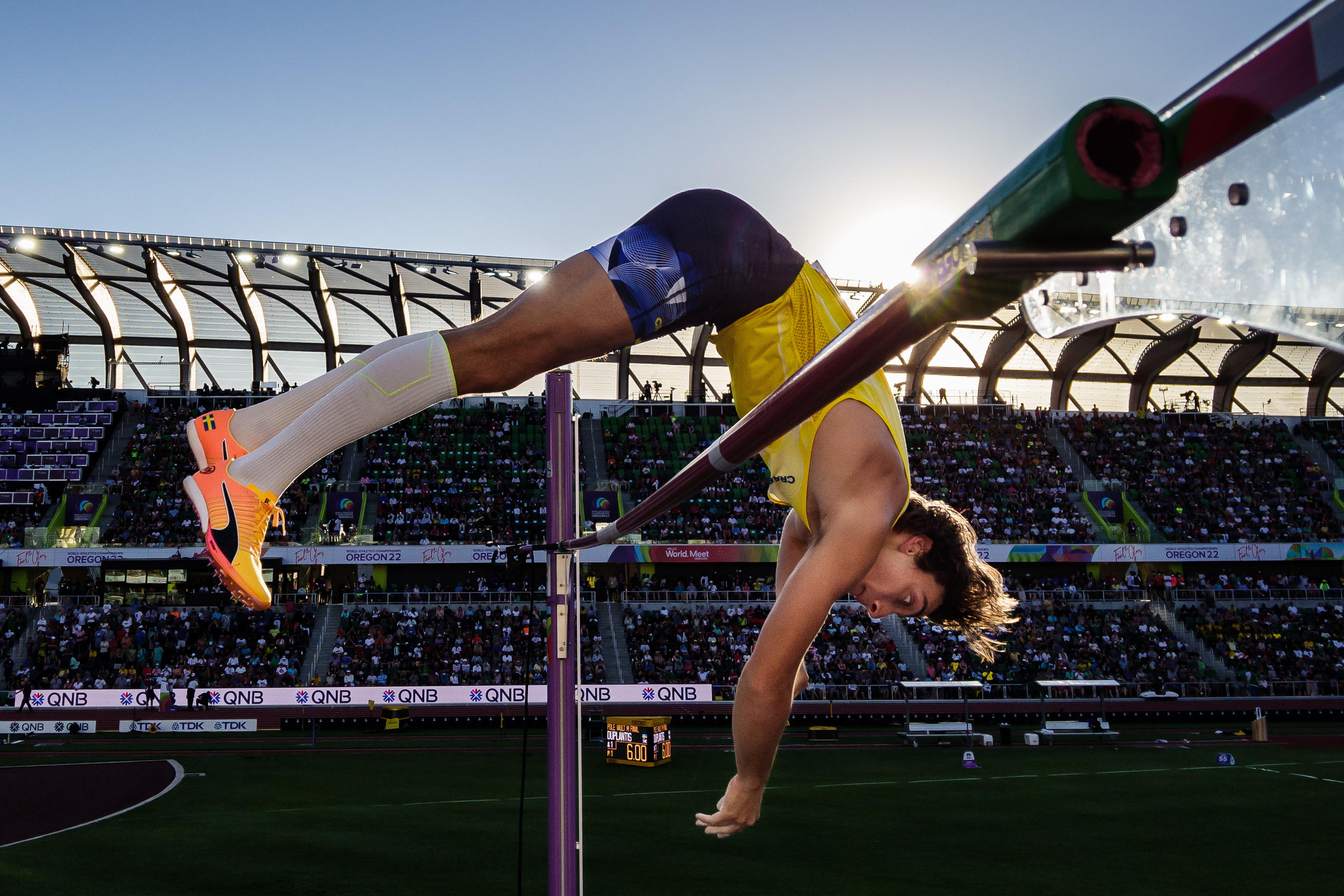 Armand Duplantis a établi un nouveau record du monde en saut à la perche. Icon Sport/Bildbryan