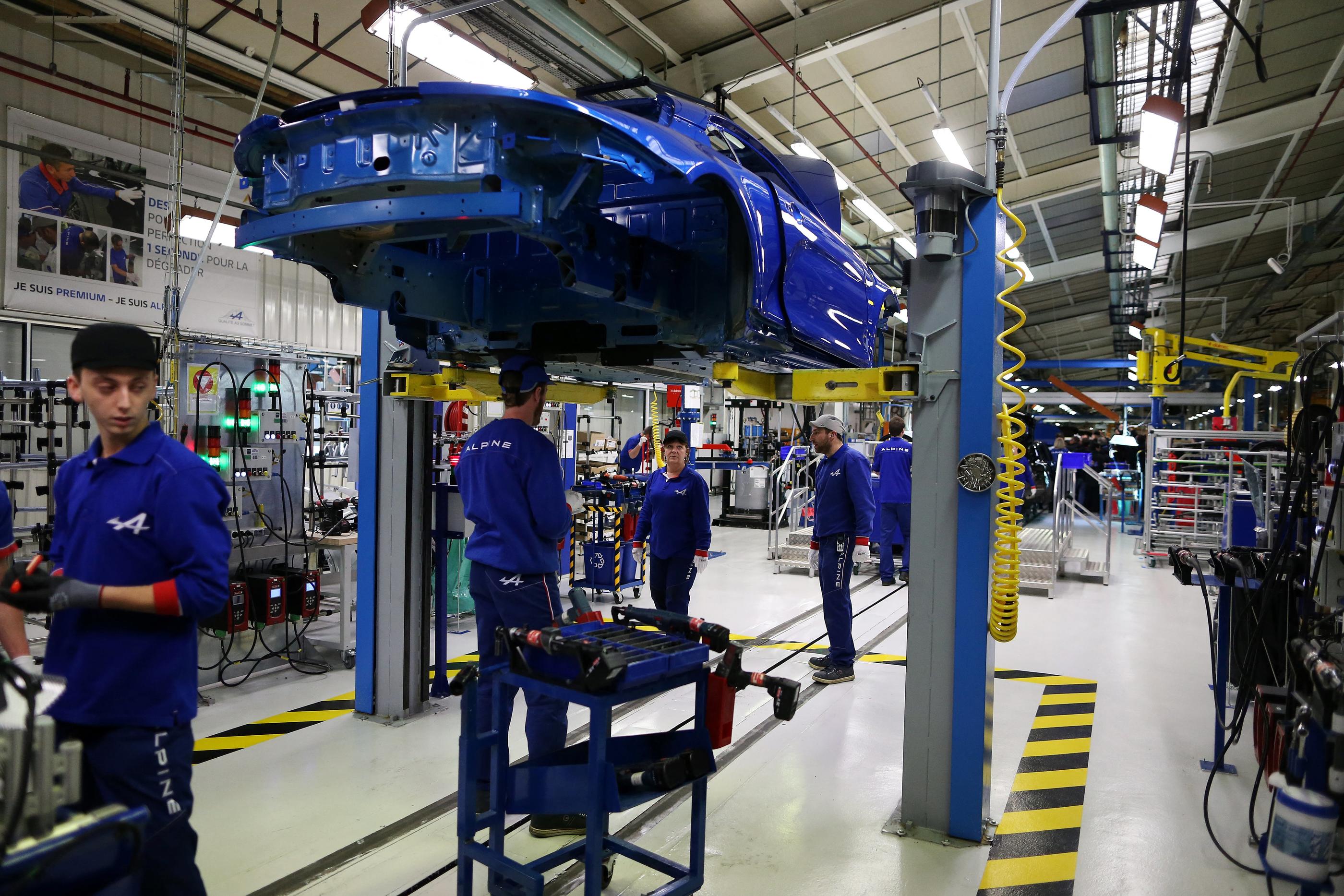 L'usine de Dieppe (ici en décembre 2017), berceau de la marque Alpine, a recommencé à produire des véhicules de la marque mythique en 2017. AFP/Charly Triballeau