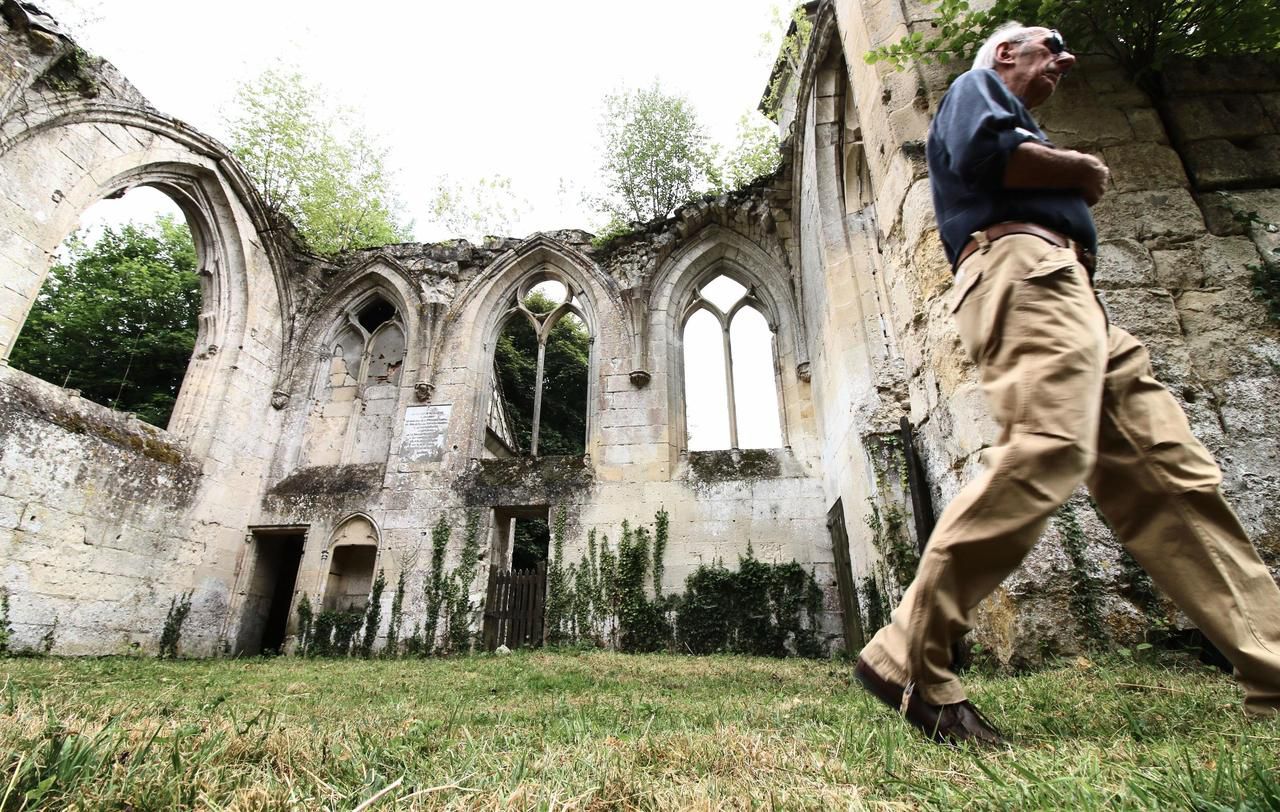 <b></b> Vieux-Moulin. Les ruines de ce monastère datant du XIVe siècle vont accueillir dès l’année prochaine un théâtre de verdure. 