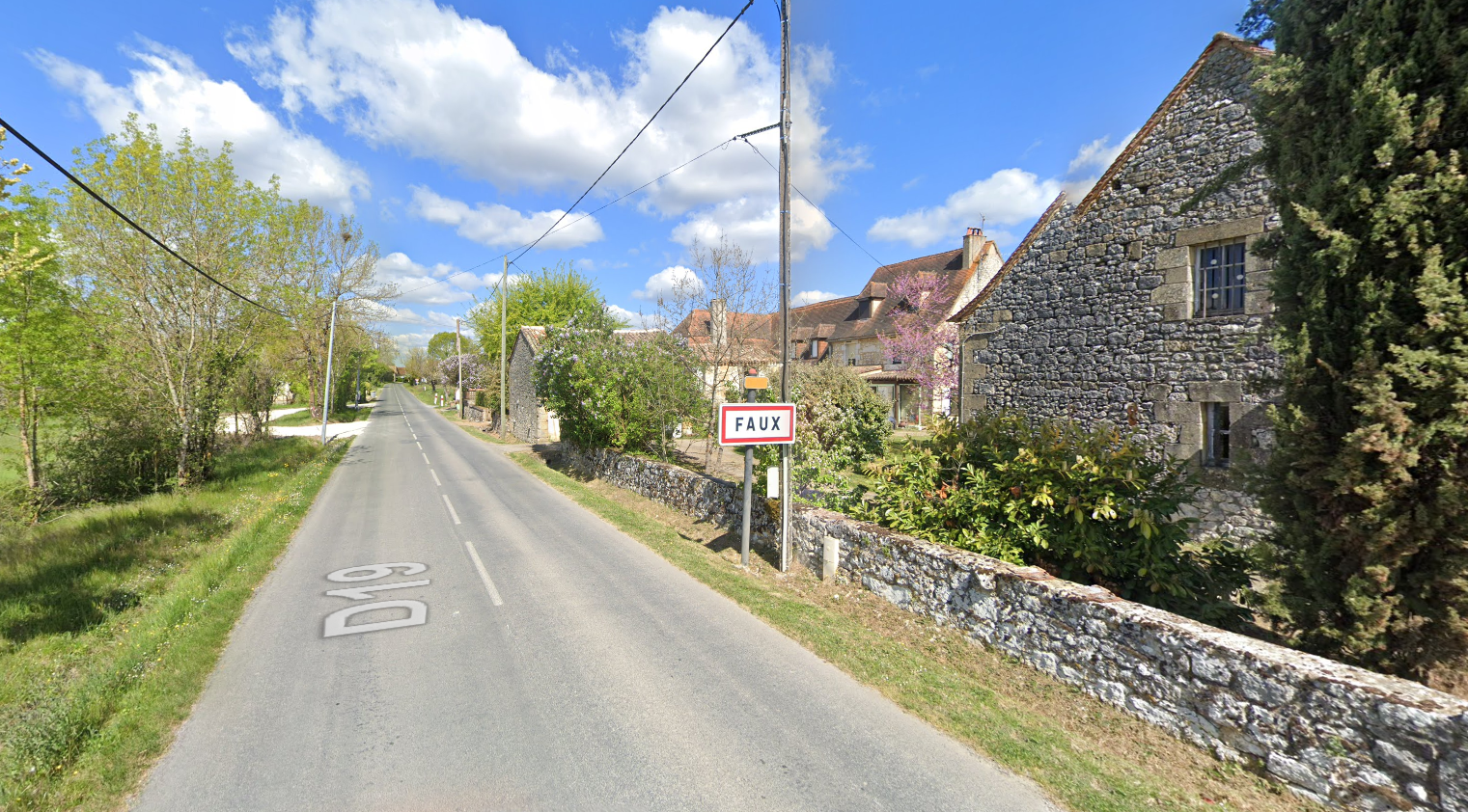 La commune de Faux en Dordogne s'appellera Faux-en-Périgord. Capture d'écran Google Street View