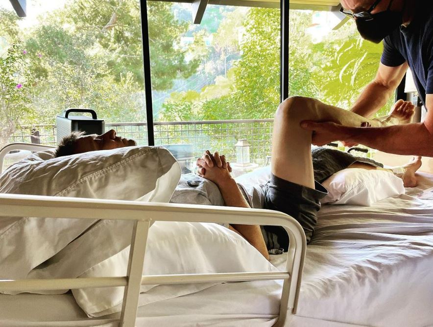 Jeremy Renner documente sa rééducation sur Instagram. DR