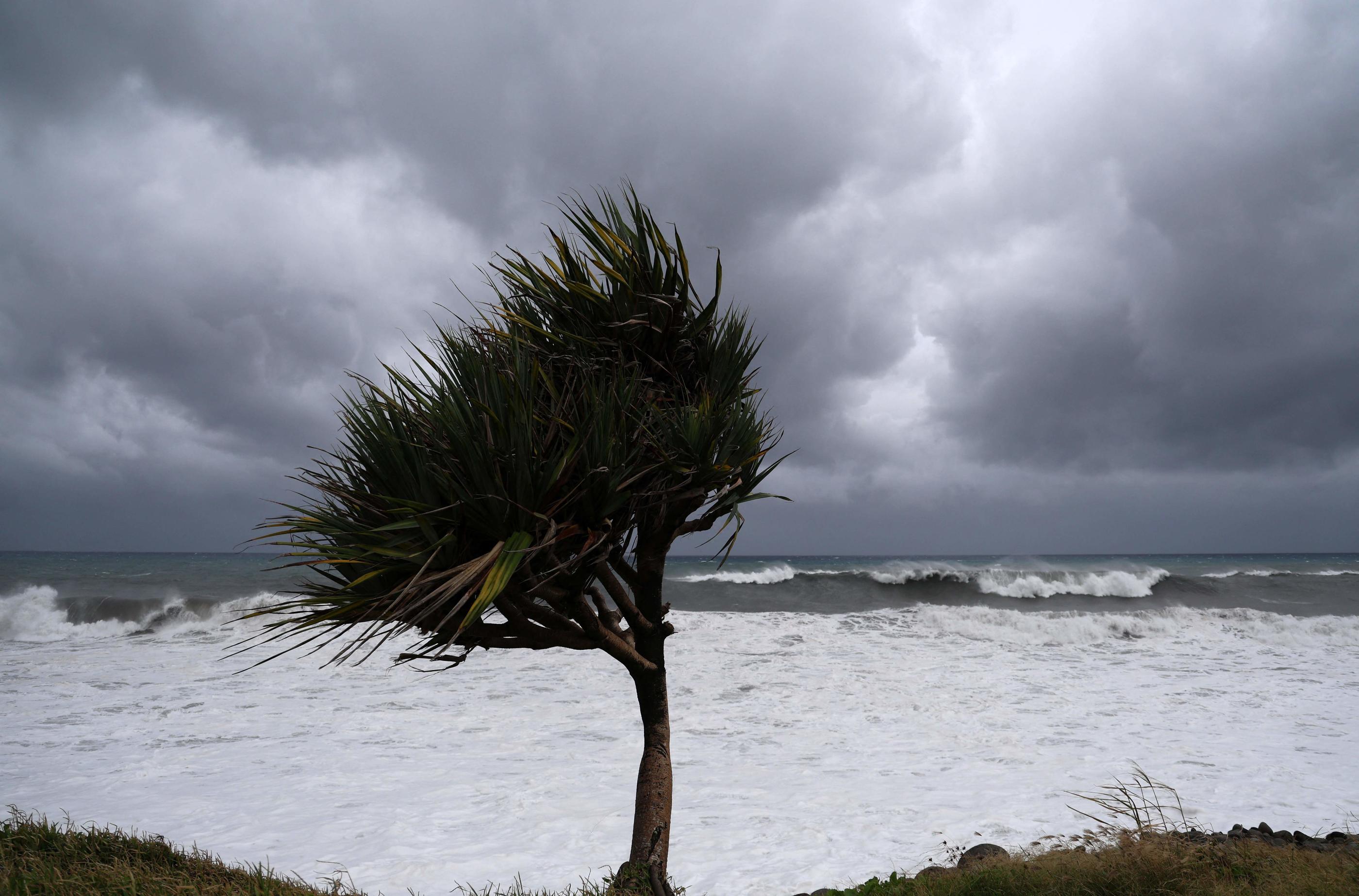 Le cyclone tropical a durement frappé l'île de l'Océan indien. AFP/Richard Bouhet