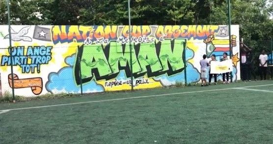 Un an après la mort tragique de l'adolescent, en juin 2020, une fresque en mémoire d'Aman a été réalisée sur le mur du terrain synthétique d'Epinay-sur-Seine, où il retrouvait ses amis. DR