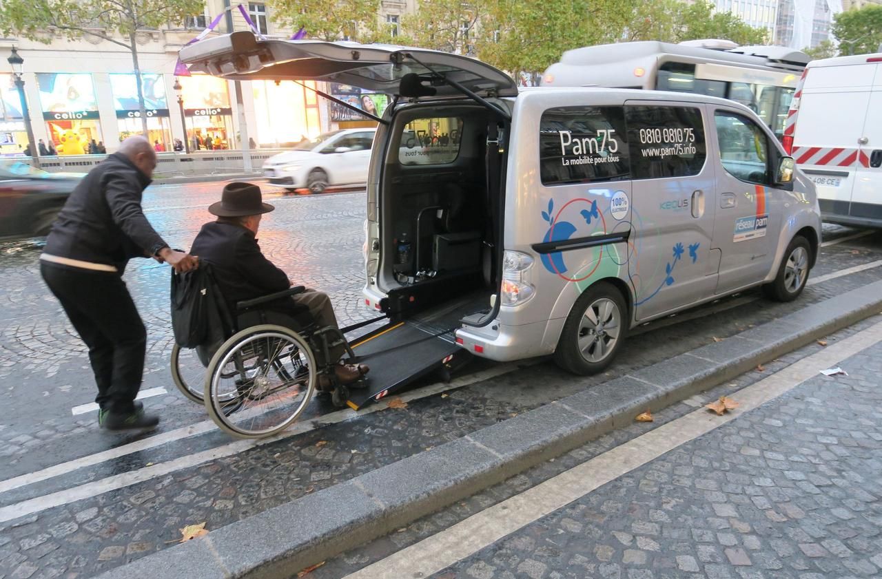 Keolis, déjà prestataire d'un service destiné aux personnes à mobilité réduite (ici à Paris), a été sélectionné pour assurer la prise en charge des spectateurs en fauteuil roulant et de leurs accompagnateurs. LP/Sebastian Compagnon