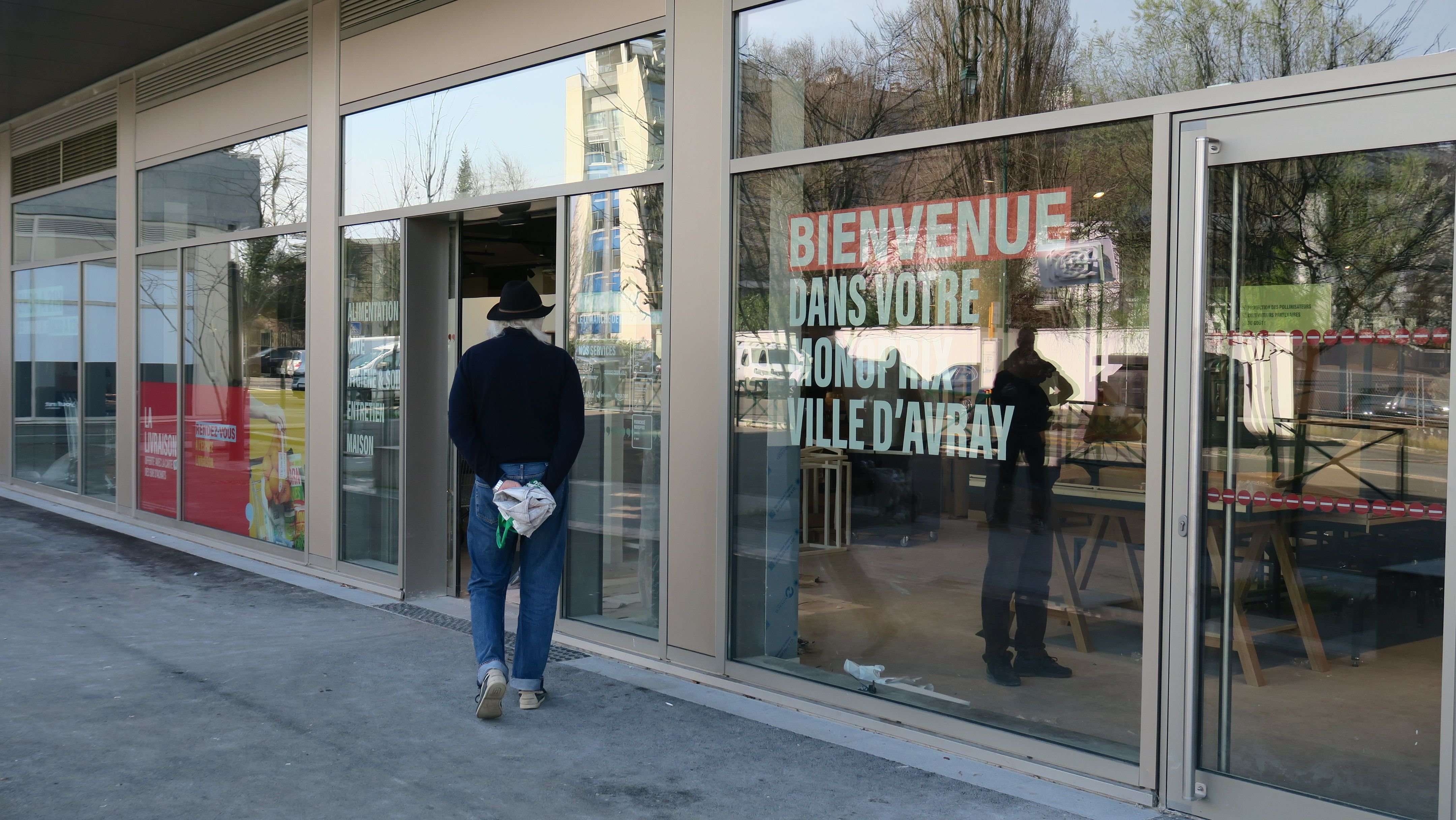 Ville-d'Avray, le 22 mars. Monoprix doit ouvrir ce mercredi un magasin de 800 m2 dans le centre commercial situé au pied de la résidence des Terrasses, portée par le bailleur Gecina. LP/Hendrik Delaire