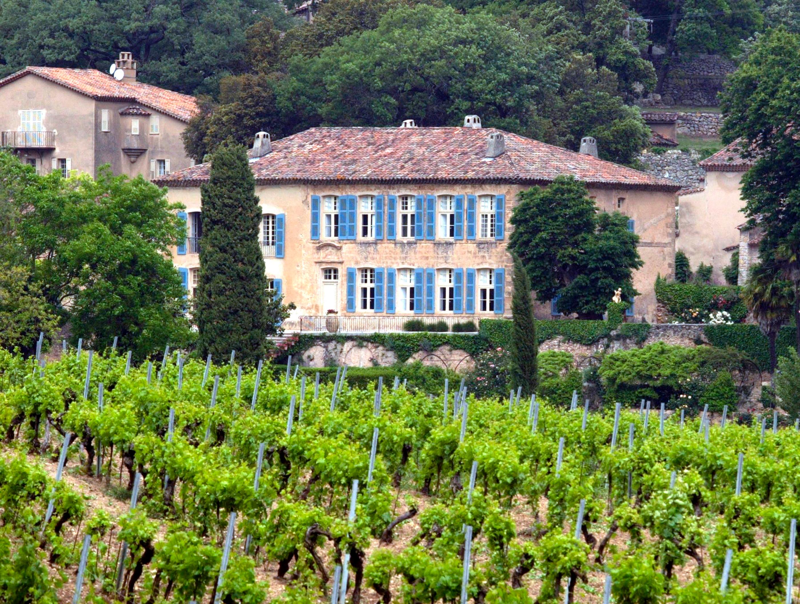 Le Domaine de Miraval, dans le Var produit le vin «qui a été sacré meilleur rosé du monde», souffle un observateur du marché. MaxPPP/Sophie Donsey