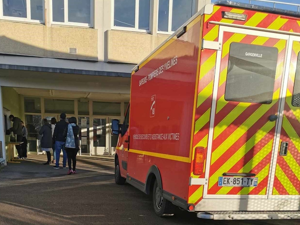 Gargenville, le 15 janvier. De nombreux pompiers avaient été déployés pour prendre en charge les élèves. DR