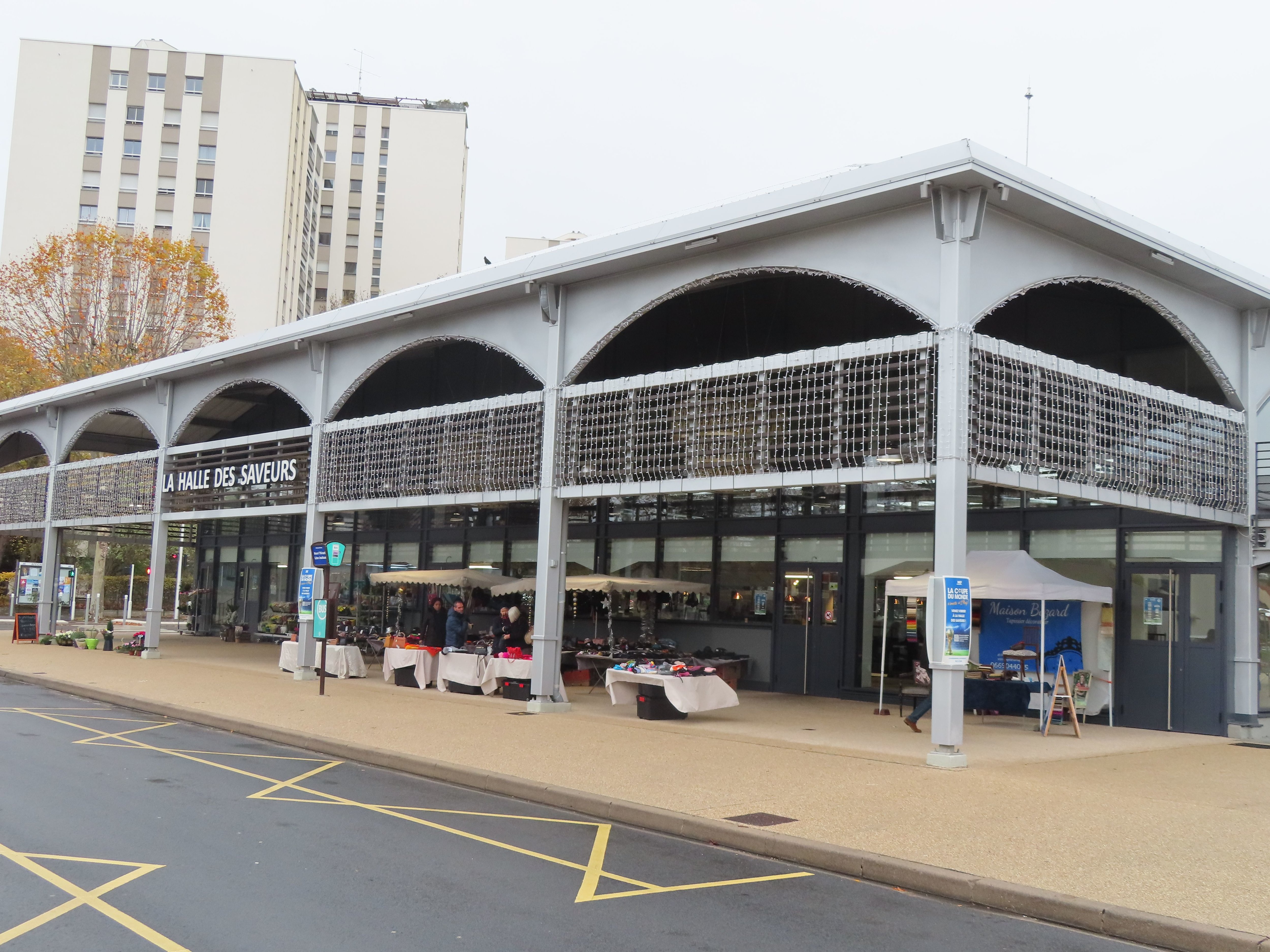 L'Haÿ-les-Roses, novembre 2022. La mairie avait confié les rênes de la Halle des saveurs à l’exploitant Les Fils de Géraud pour vingt-cinq années. Mais à la suite de retours négatifs de clients et au manque de commerçants, cet accord est remis en cause. LP/Sylvain Deleuze