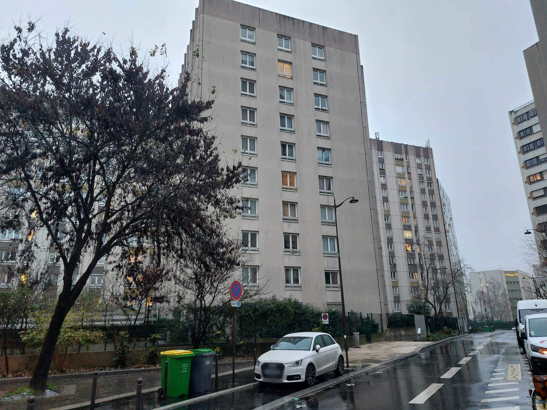 Un homme est mort d'une chute du 6e étage, rue Jean-Colly (Paris XIIIe), mardi 16 janvier au matin. LP/Carole Sterlé