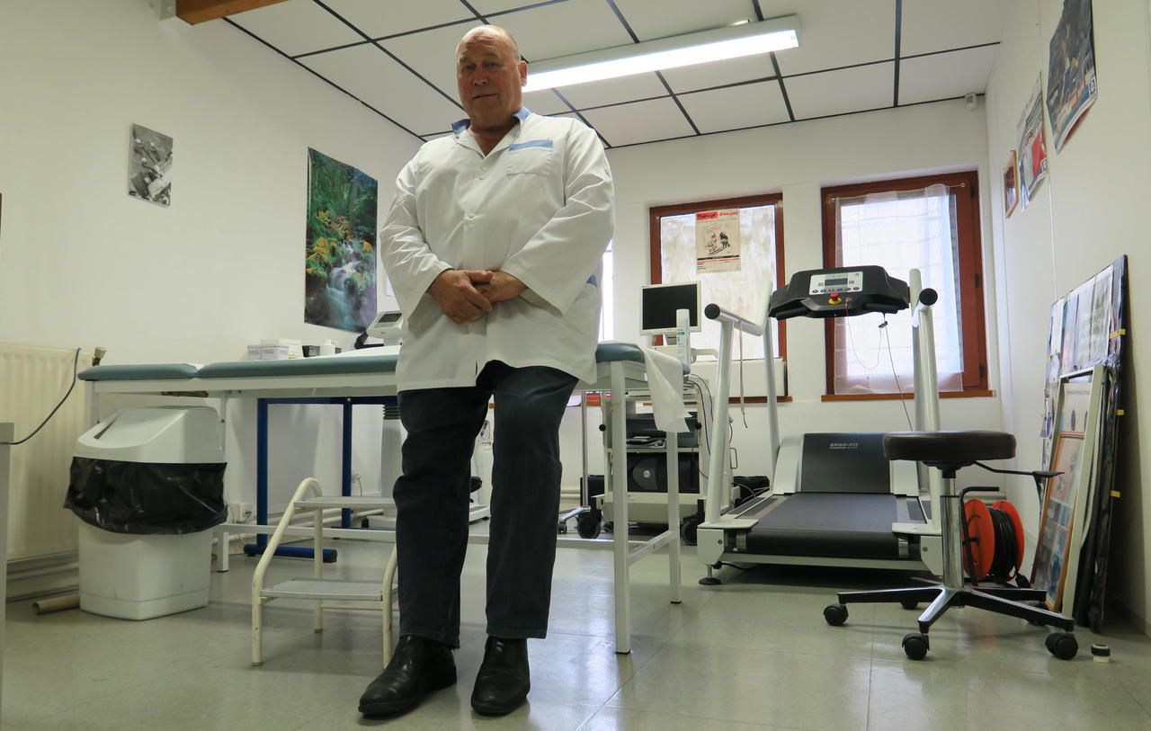 <b></b> Savigny-le-Temple, le 28 juin. Le docteur Pierre Pennamen, médecin du sport au centre médico-sportif de Savigny, craint la prochaine fermeture de la structure. 