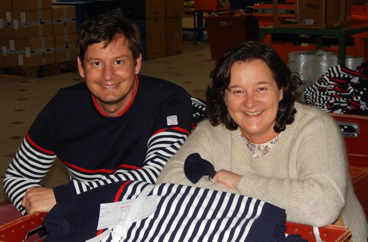 Karine Renouil-Tiberghien et son associé Arnaud de Belabre (à gauche) ont déjà repris la Manufacture de Layette et Tricots (MLT) en 2016, les Tricots Jean Ruiz en 2018 et la manufacture Marcoux en 2020. LP/Florence Hubin