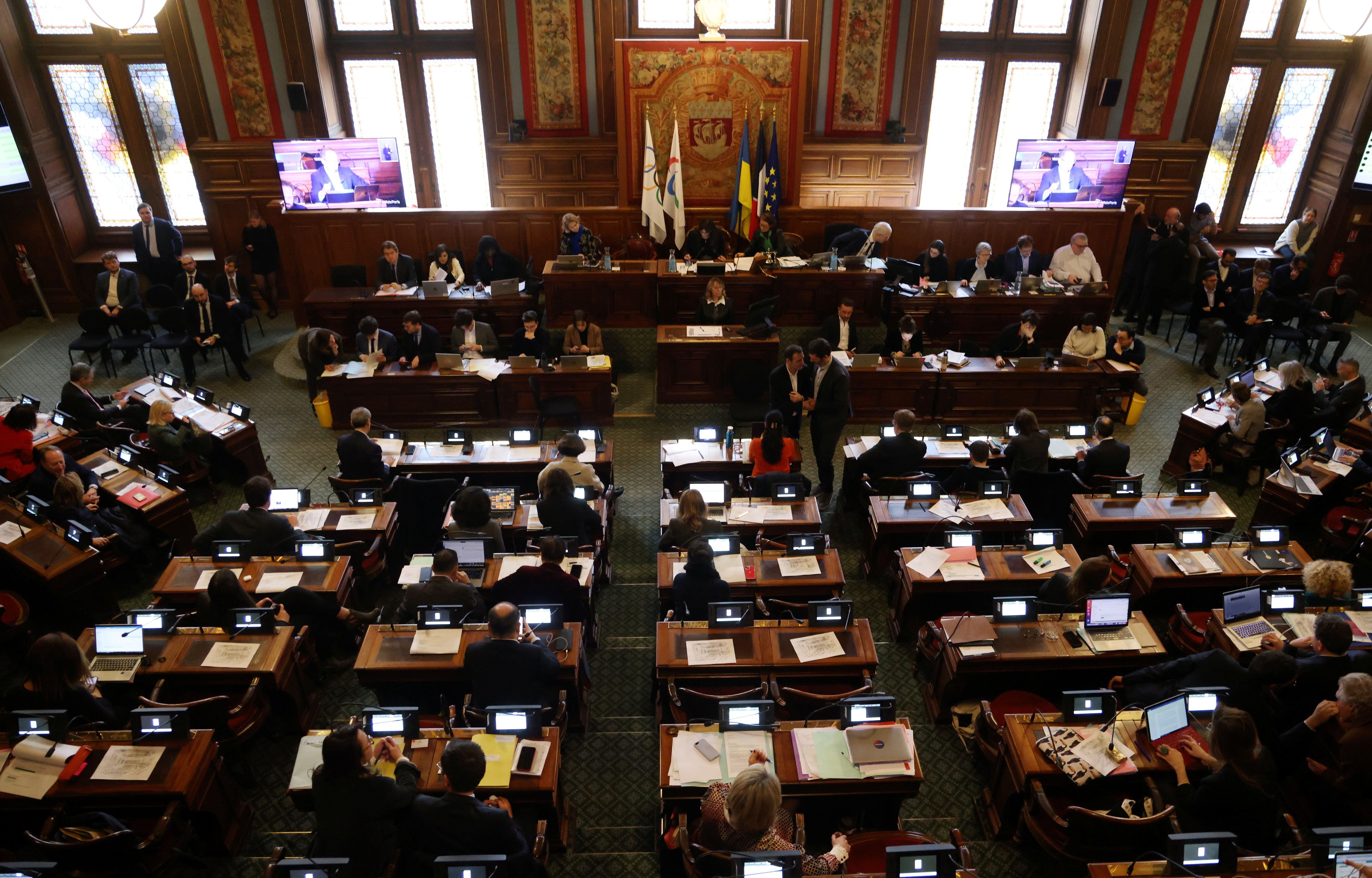 Pour envisager devenir majoritaire au Conseil de Paris (ici en février), la droite doit-elle s'allier avec les Macronistes ? C'est ce que certains cadres veulent tenter. LP/Jean-Baptiste Quentin