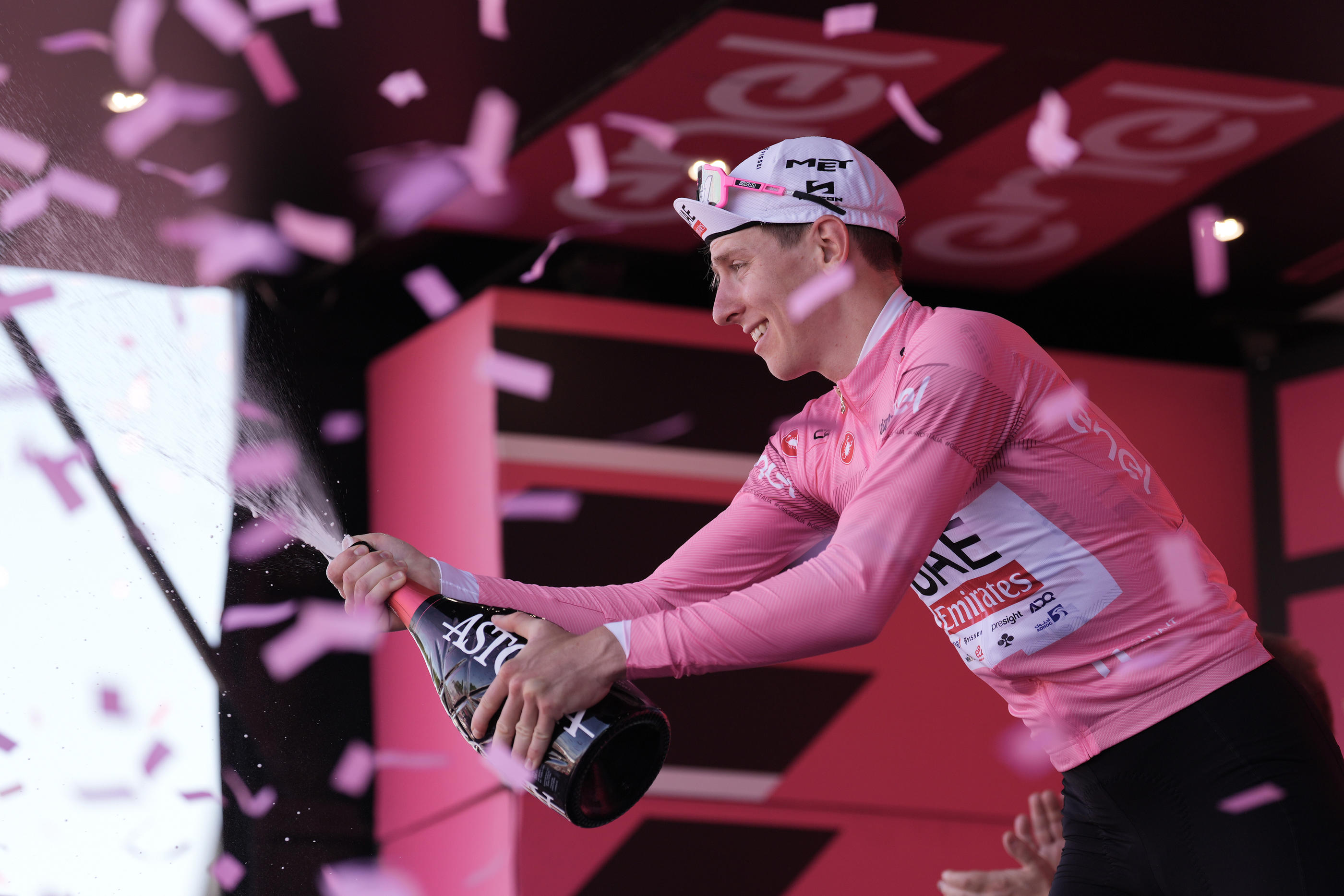 Tadej Pogacar (UAE Team Emirates) Pink Jersey on the podium the stage 14 of the Giro d'Italia 2024 ITT from Castiglione delle Stiviere to Desenzano del Garda, Italy - Saturday, May 18, 2024 - Sport, Cycling (Photo by Massimo Paolone / LaPresse)