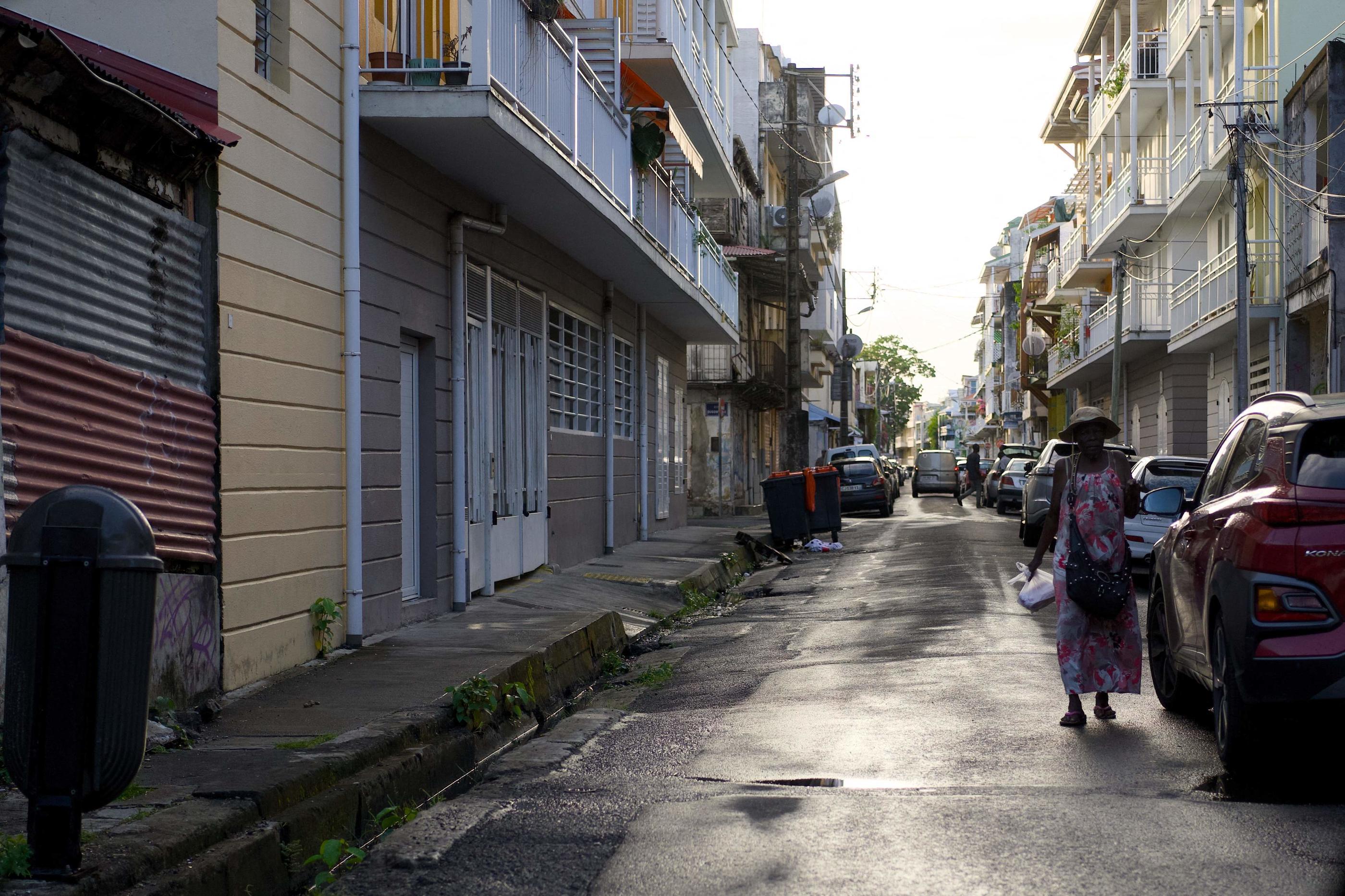 La Guadeloupe a été placée lundi en « alerte rouge pour la pollution » en raison « du passage de masses d’air chargées en particules fines », a indiqué la préfecture. (Photo d'illustration Pointe-à-Pitre). AFP/Cedrick-Isham Calavados.