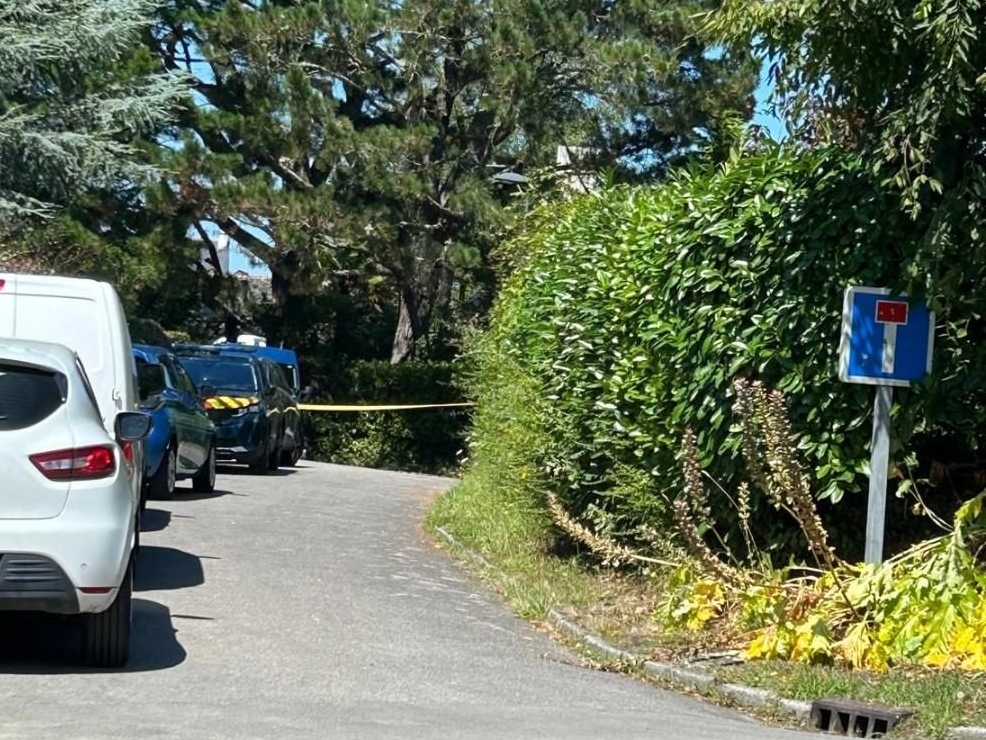 Le jeune homme avait fini par s'isoler dans le jardin d'une maison de vacances de Fouesnant. LP/Pascal Tamalet