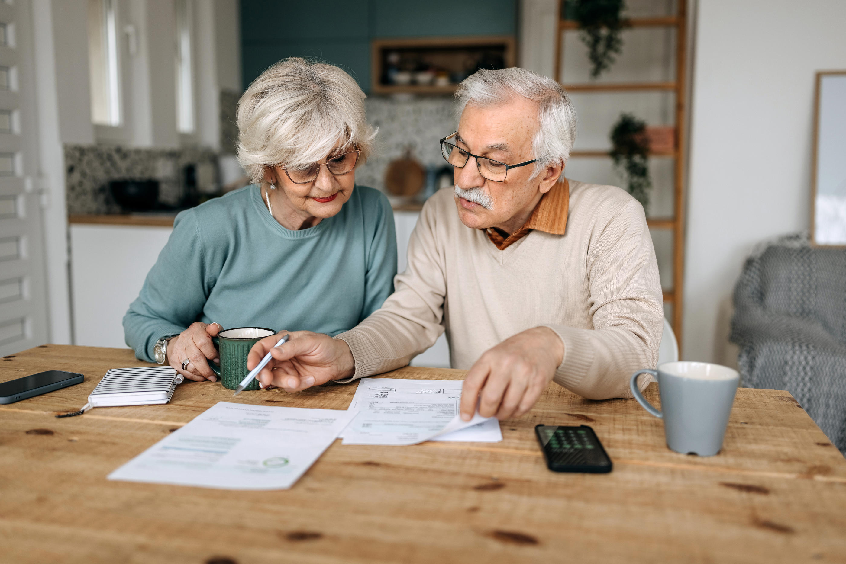 Avant de se lancer, mieux vaut faire une étude de marché en prêtant attention aux frais d’entrée prélevés sur les versements mais aussi et surtout aux frais de gestion, ponctionnés chaque année sur le capital. (Illustration) Istock