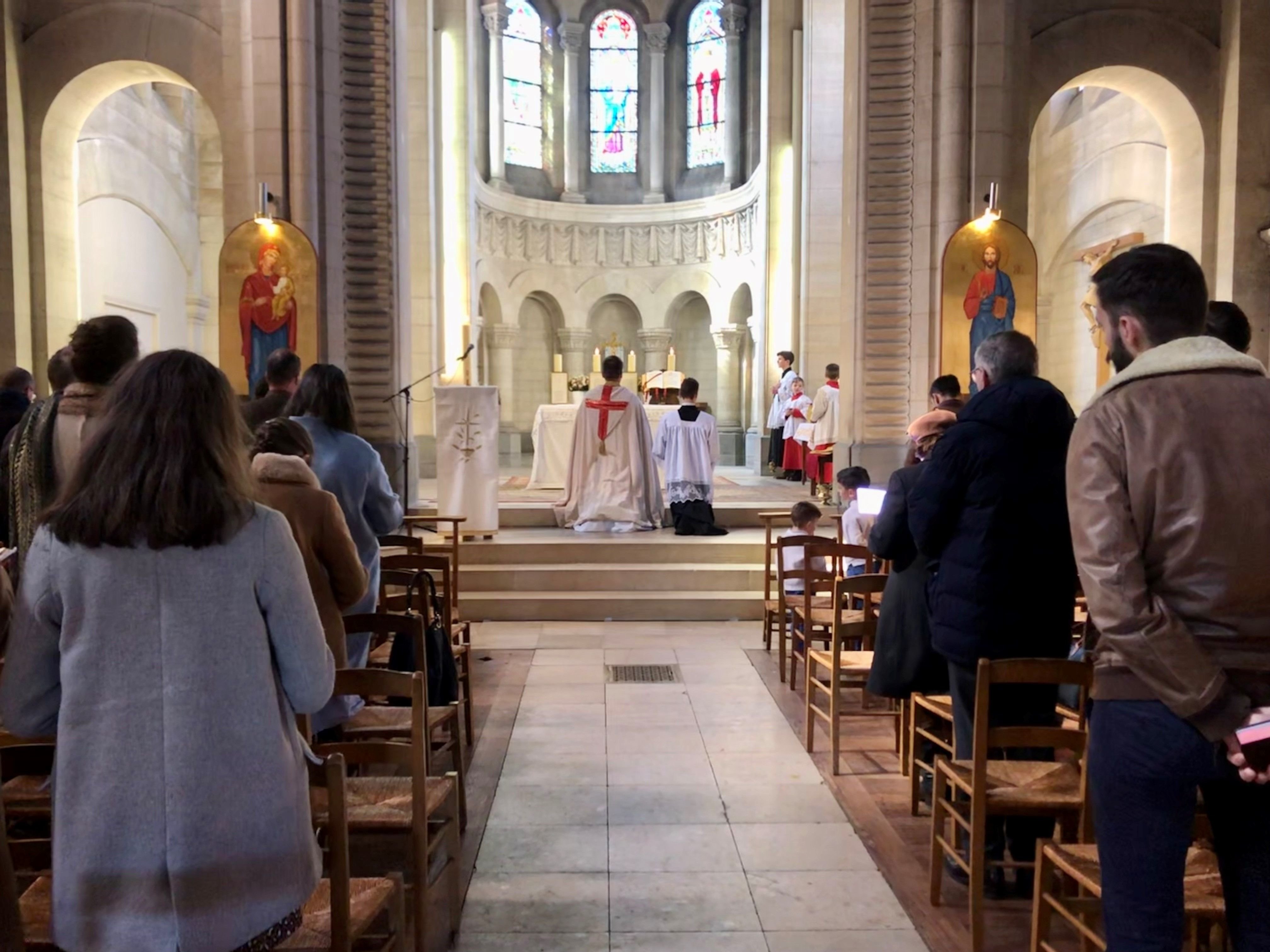 Saint-Germain-en-Laye, ce dimanche. La chapelle des Franciscaines a accueilli la messe de Pâques de la communauté catholique traditionaliste. LP/Sébastien Birden