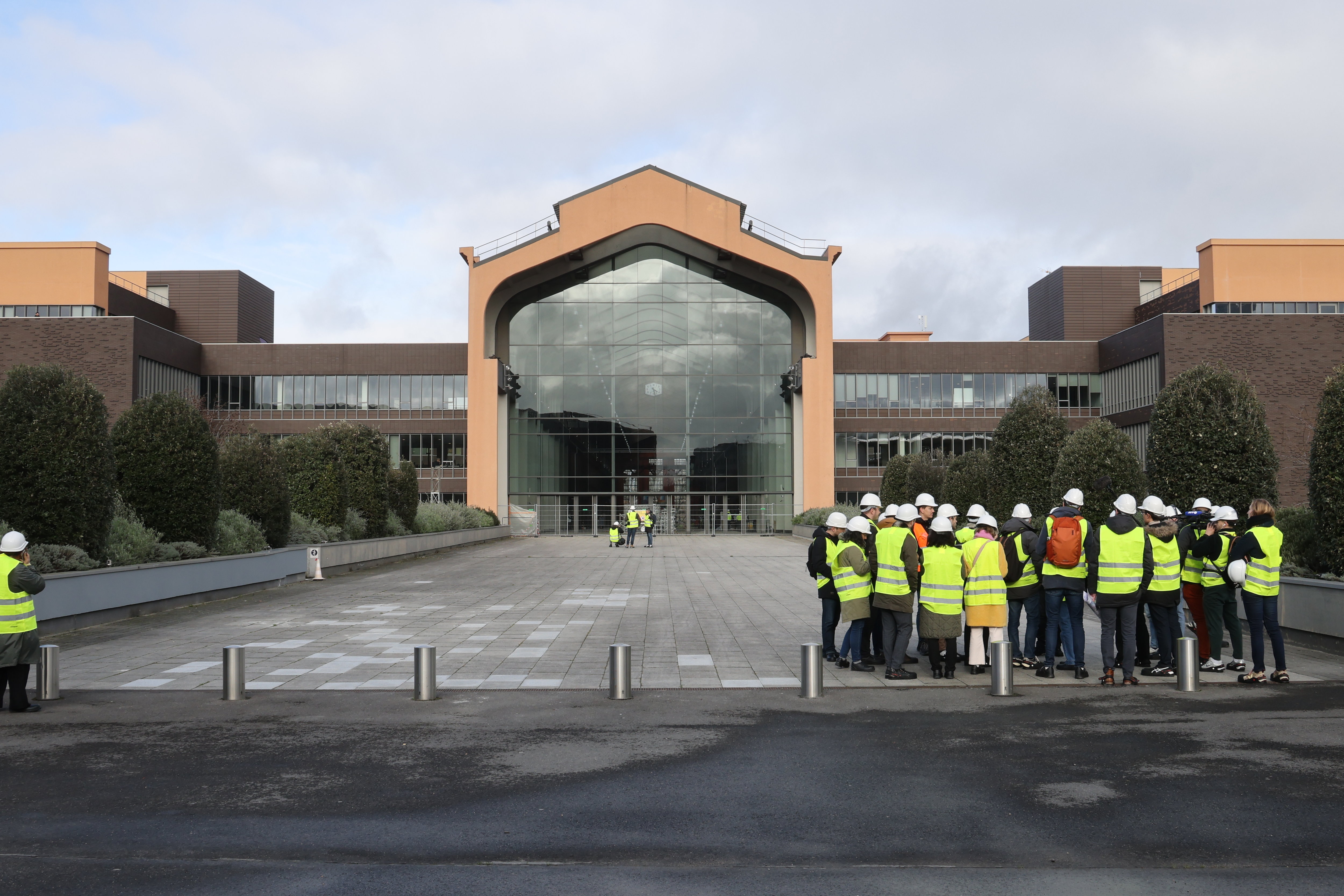 Visite de la future cantine du Village Olympique à St Denis dans la Cité du Cinéma