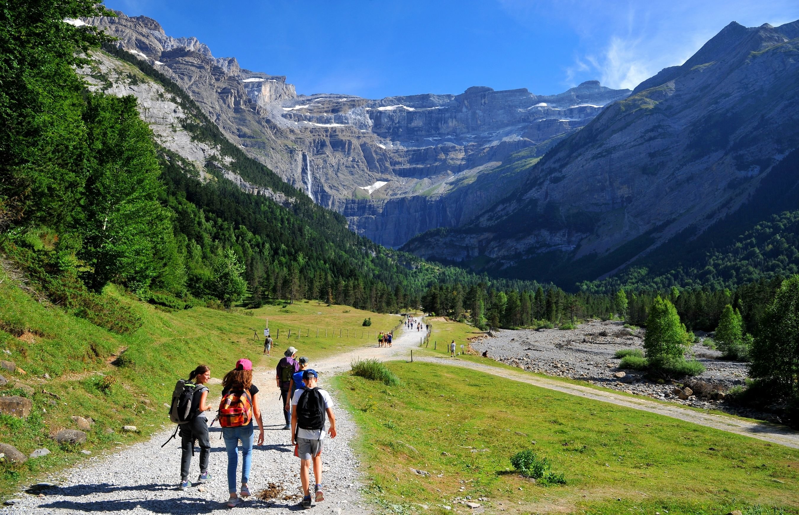 Dans les Pyrénées, les efforts de diversification des activités tout au long de l’année dans les stations de montagne portent leurs fruits en matière de fréquentation touristique estivale. ©P.Thebault/CRTL Occitanie