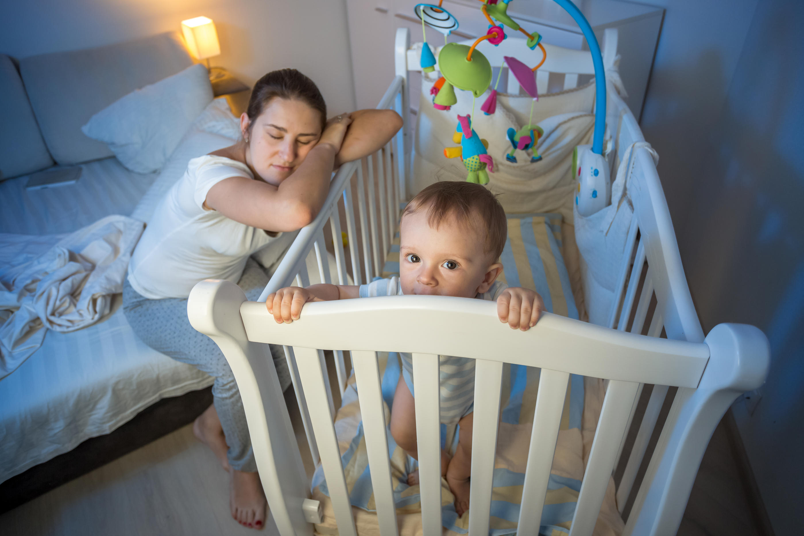 Selon l’Institut national du sommeil, 56% des parents dorment mal la nuit, tenus éveillés par bébé. Et certains sont prêts à essayer n'importe quoi pour passer une nuit tranquille (Illustration). Istock