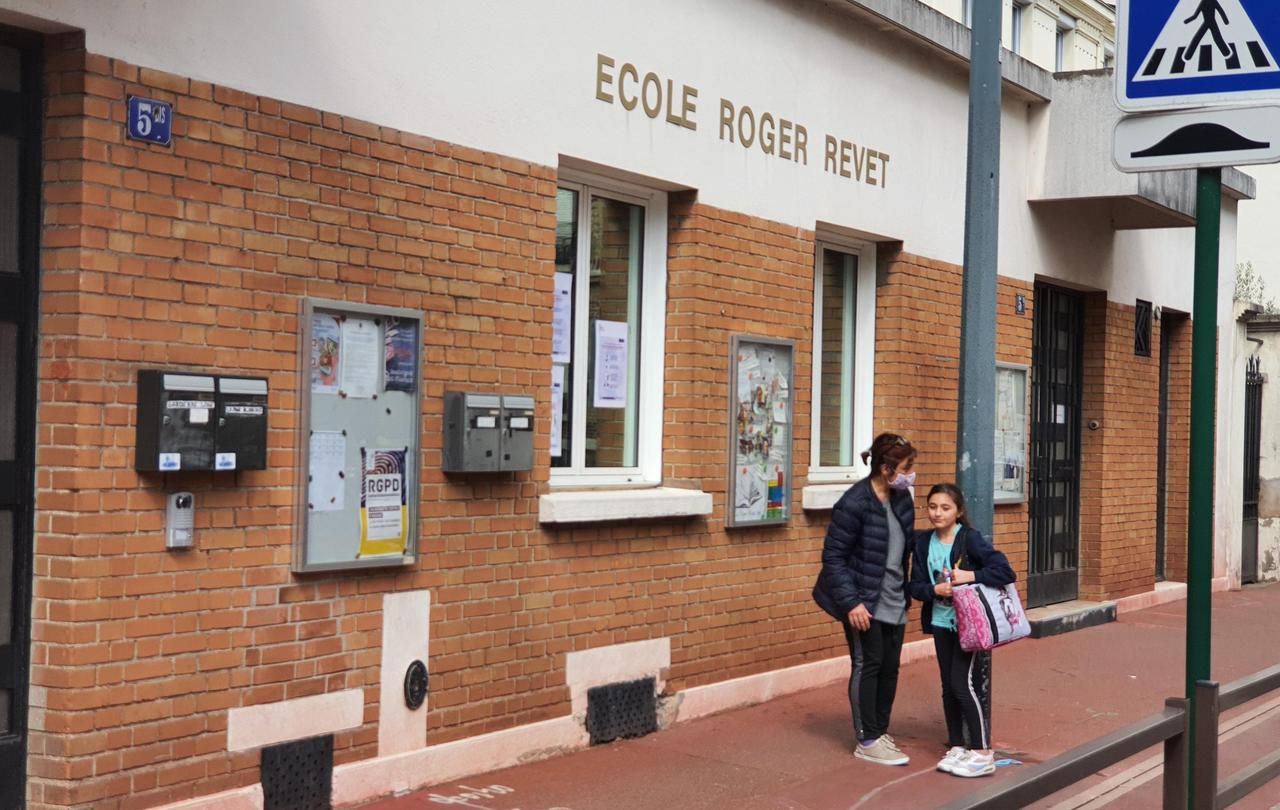 <b></b> Saint-Maurice, ce lundi. L’école Roger-Revet est ouverte. Elle a été désinfectée après la découverte d’un cas de Covid-19 chez un animateur.