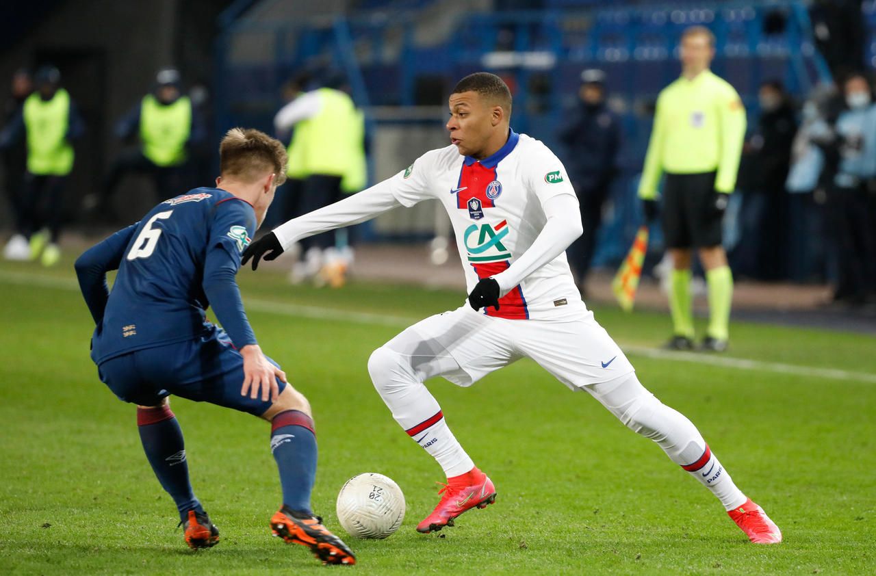 Sondage : les Français préfèrent Mbappé à Messi au PSG