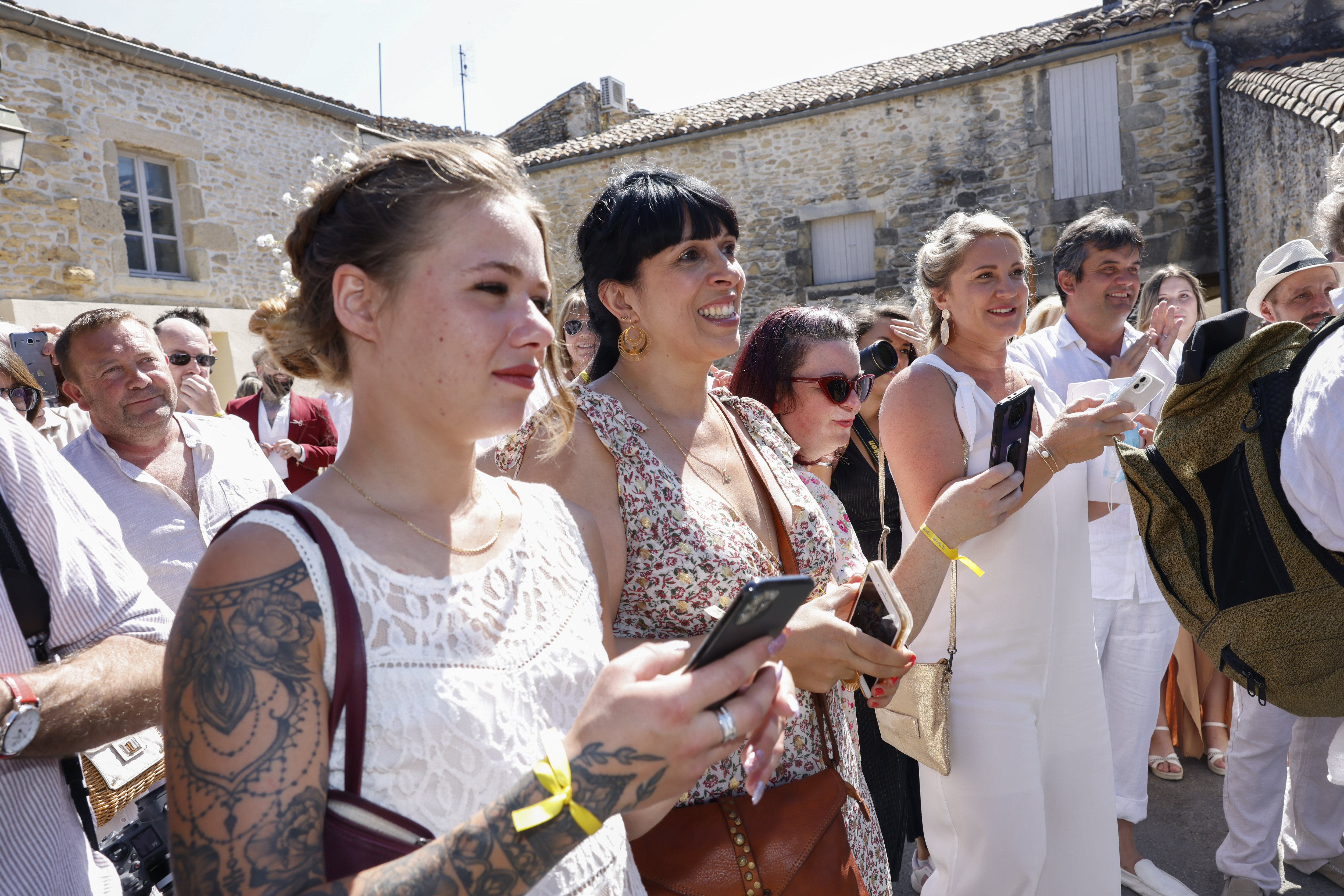 L Amour Est Dans Le Pre Le Mariage De Mathieu Et D Alexandre Dans L œil Du Parisien Le Parisien