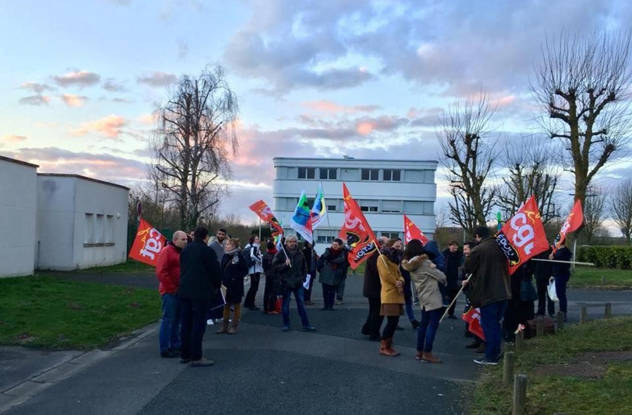 A Noyon, une opération « collège mort » au collège LouisPasteur  Le