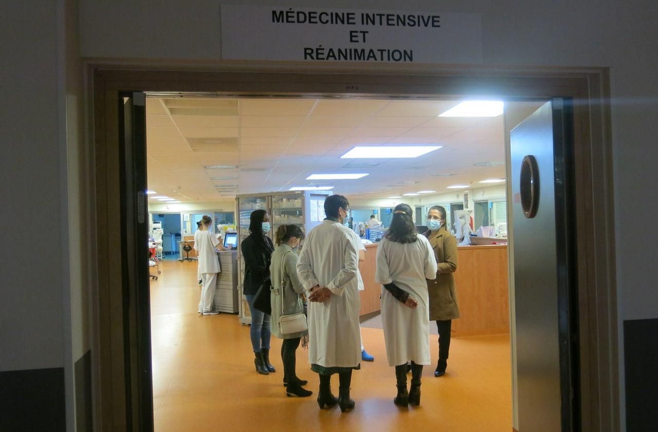 <b></b> Aulnay-sous-Bois, ce mercredi. Le conseil régional d’Ile-de-France a fourni douze «lits» de réanimation à l’hôpital Robert-Ballanger.