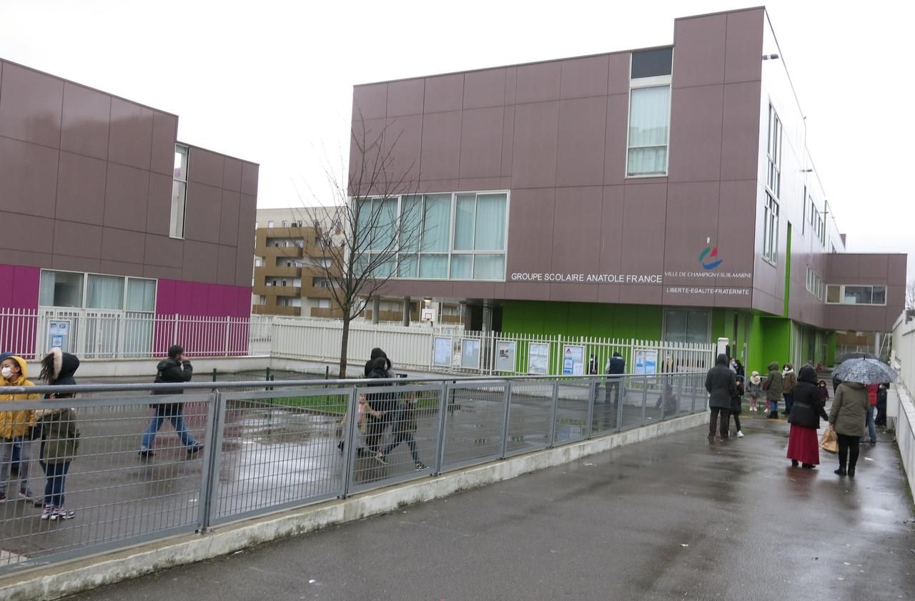 <b></b> Champigny-sur-Marne (Val-de-Marne), mardi 12 janvier 2021. Les écoles Anatole-France A et B, classées REP +, devraient fusionner à la rentrée de septembre. 