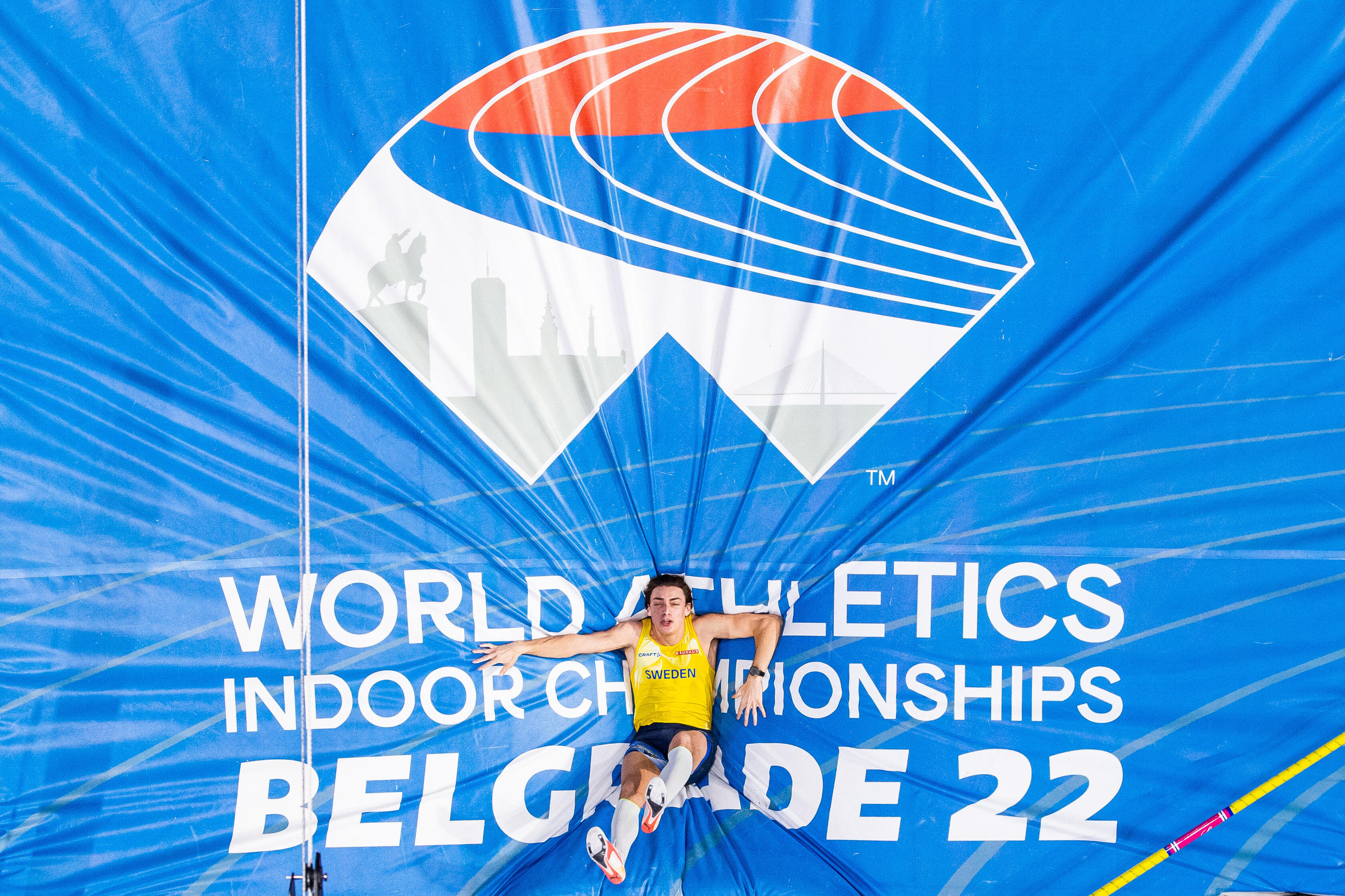 Armand Duplantis a battu le record du monde dimanche, deux semaines après avoir déjà établi une nouvelle marque historique. LP/Icon sport/Mathias Bergeld
