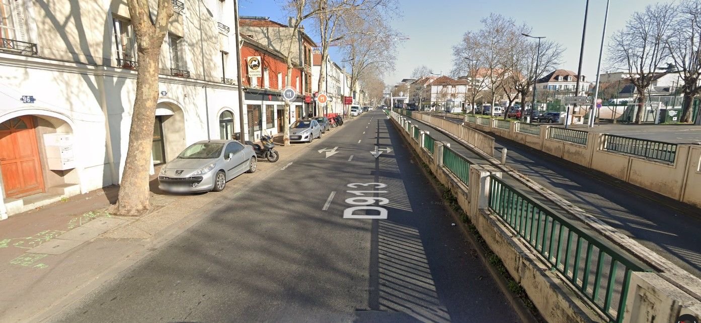 Un motard est mort dans un accident de la route, dans la nuit du 17 au 18 mai, dans le souterrain de l'avenue Paul-Doumer, à Rueil-Malmaison. Google street view