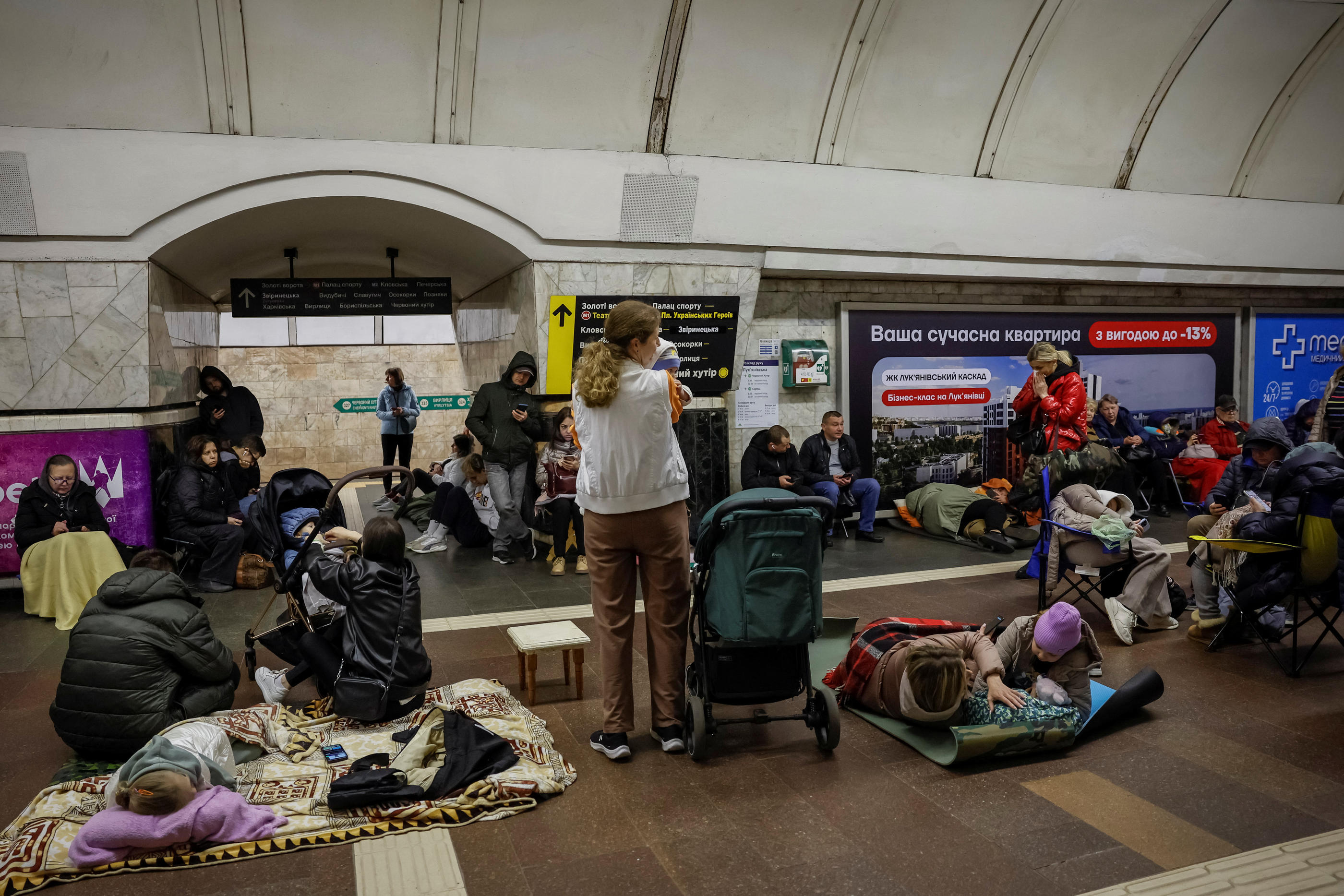 La Russie a lancé une nouvelle attaque massive sur l'Ukraine. A Kiev, de nombreuses personnes ont été obligées de se réfugier dans le métro. REUTERS/Alina Smutko
