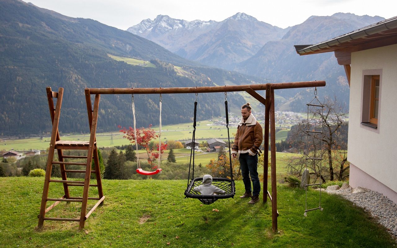 La Selection Des Meilleurs Portiques Et Balancoires Pour Enfants Le Parisien