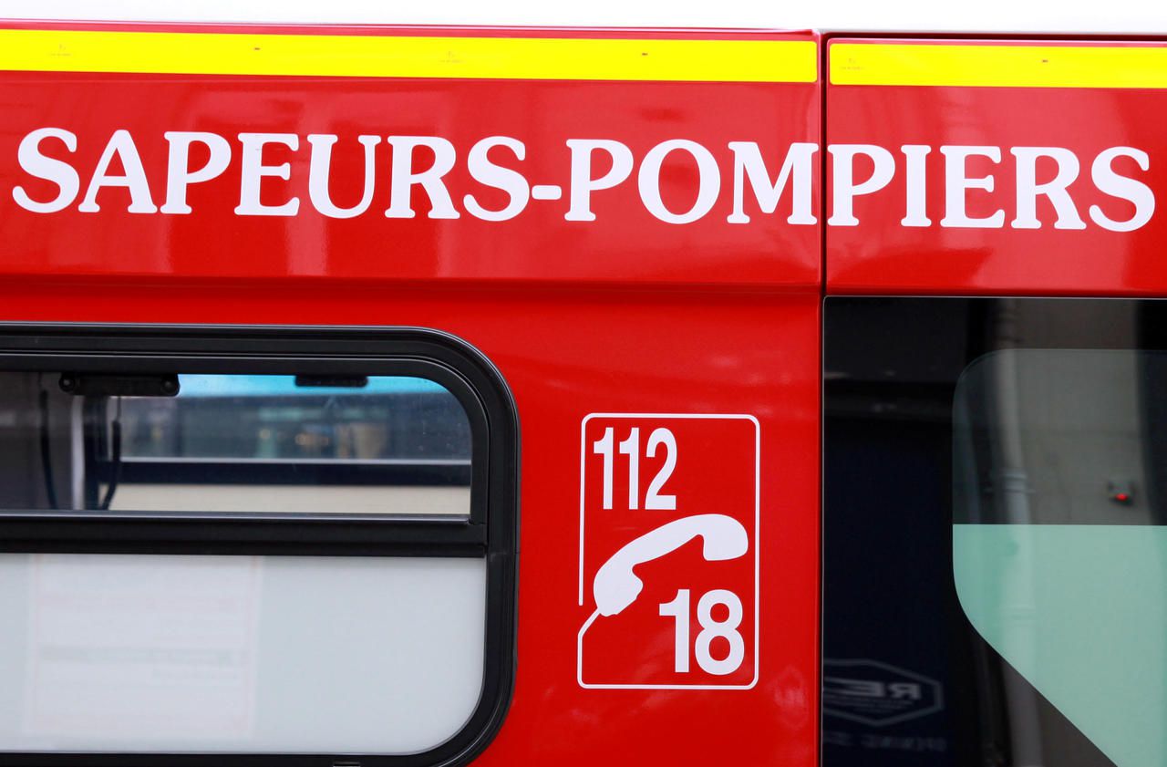 Illustration. Les sapeurs-pompiers sont intervenus pour venir en aide au couple de septuagénaires, dont le véhicule a été percuté par une voiture-radar en Normandie.