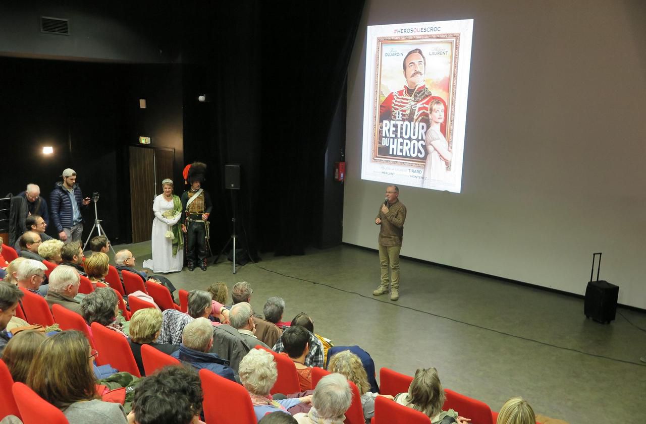 <b></b> Songeons. Après une première diffusion lors de sa sortie nationale, Le retour du héros, avec Jean Dujardin, tourné à Gerberoy, sera diffusé une seconde fois.