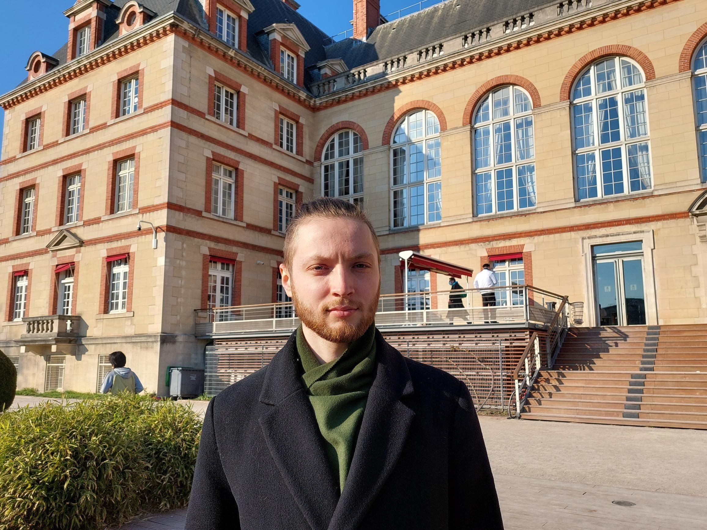 Cité internationale universitaire de Paris (XIVe), le 7 mars 2022. Anton, 23 ans, est l'un des 20 étudiants et chercheurs ukrainiens accueillis sur le campus, qui lance plusieurs initiatives solidaires, notamment une campagne de dons à l'échelle du public. LP/E.S.