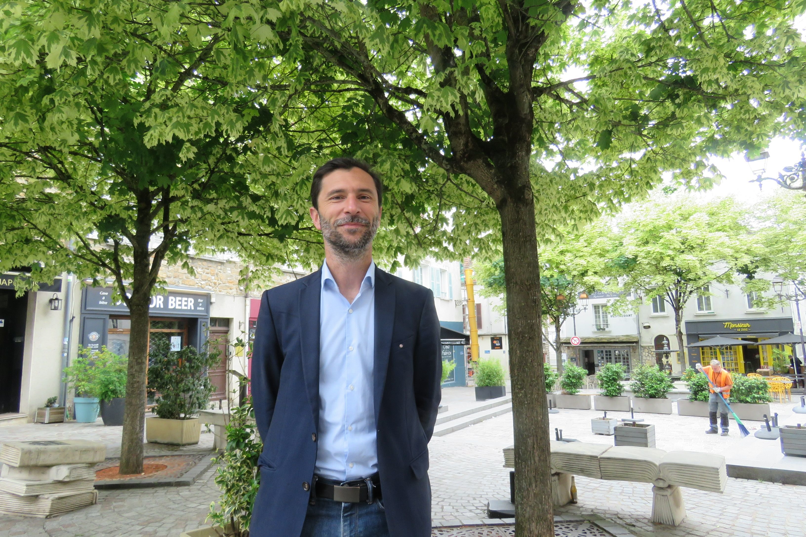 Melun, le 27 mai. Elu d'opposition à Melun et dans la communauté d'agglomération depuis 2020, Arnaud Saint-Martin (LFI), 43 ans, est candidat dans la 1re circonscription de Seine-et-Marne. LP/Sophie Bordier