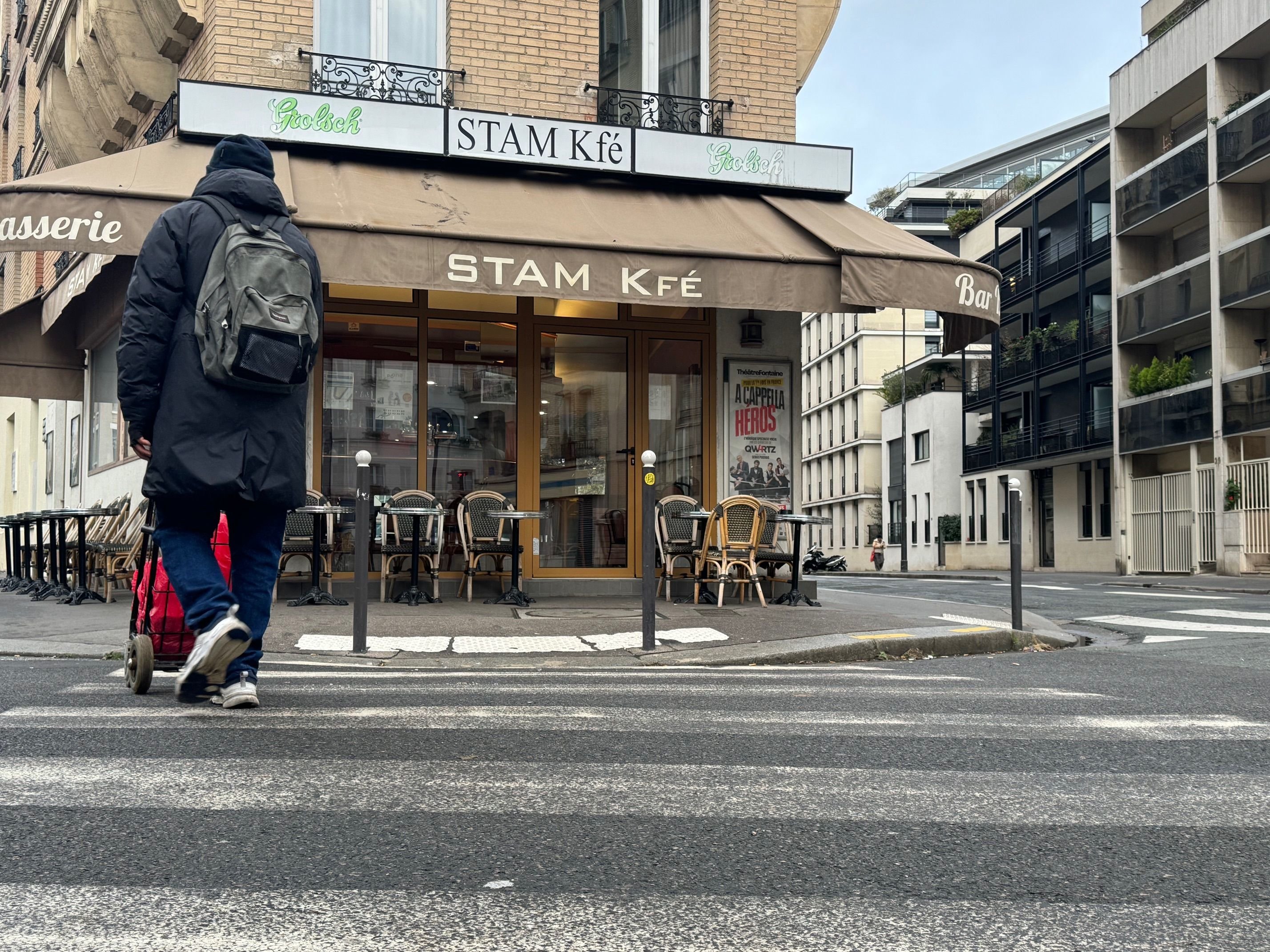 Rue Saint-Charles, Paris (XVe). Ce café a été victime de cambriolages à de nombreuses reprises ces dernières semaines. LP/Paul Abran