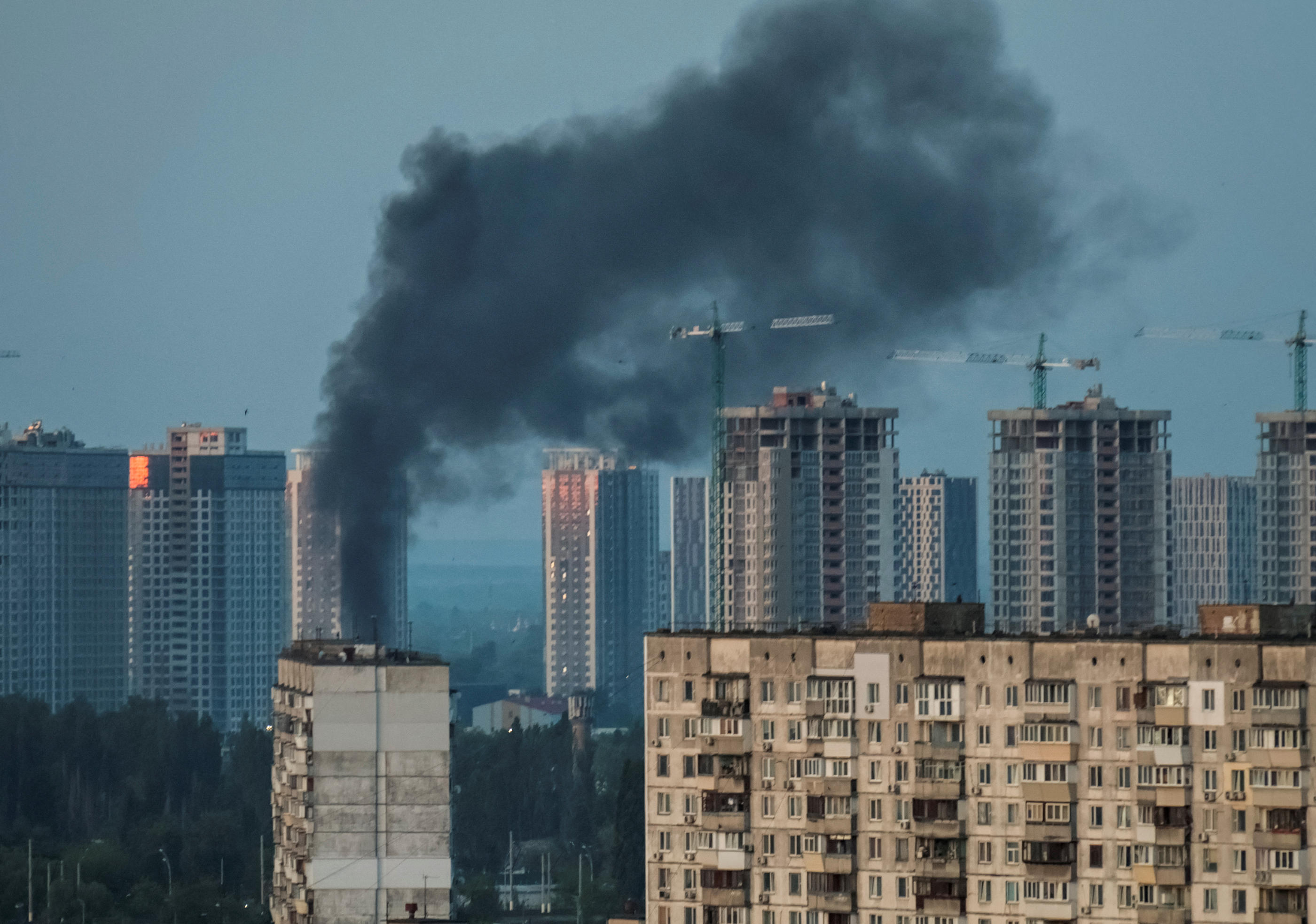 Selon le maire de Kiev, l'attaque n'a pas fait de blessés dans la capitale. REUTERS/Stringer