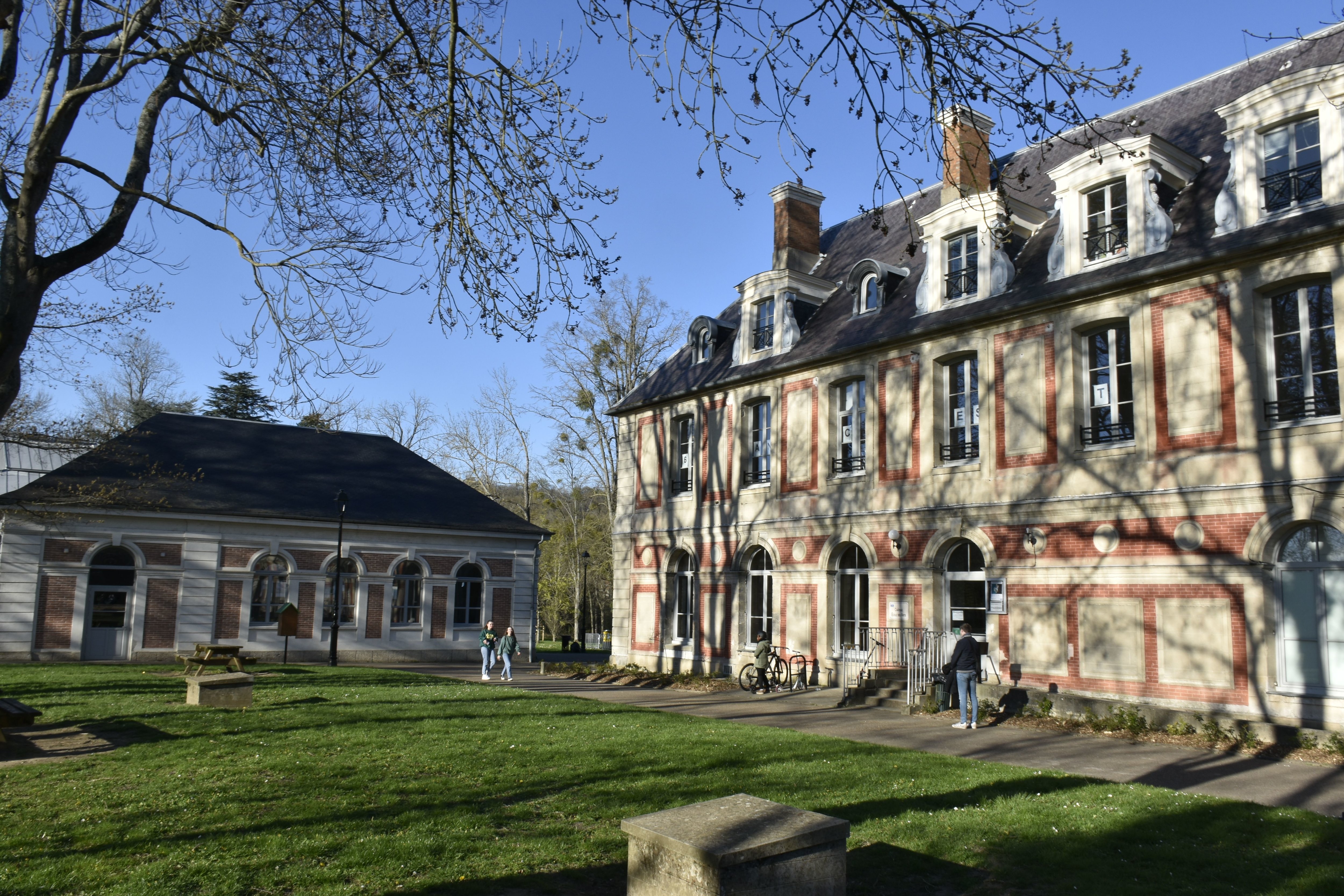 Les violences se sont produites dans une salle de réception du parc des Célestins à Marcoussis (Essonne). LP/William Nguyen Minh Hao