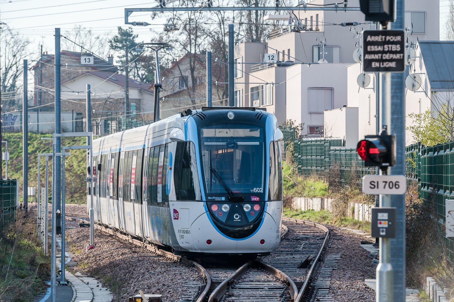 La marche à blanc du tram-train T12 a commencé en septembre entre Massy et Évry-Courcouronnes (Essonne). IDFM